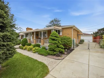 Property at 74 Leni Lane, Cheektowaga, NY 14225