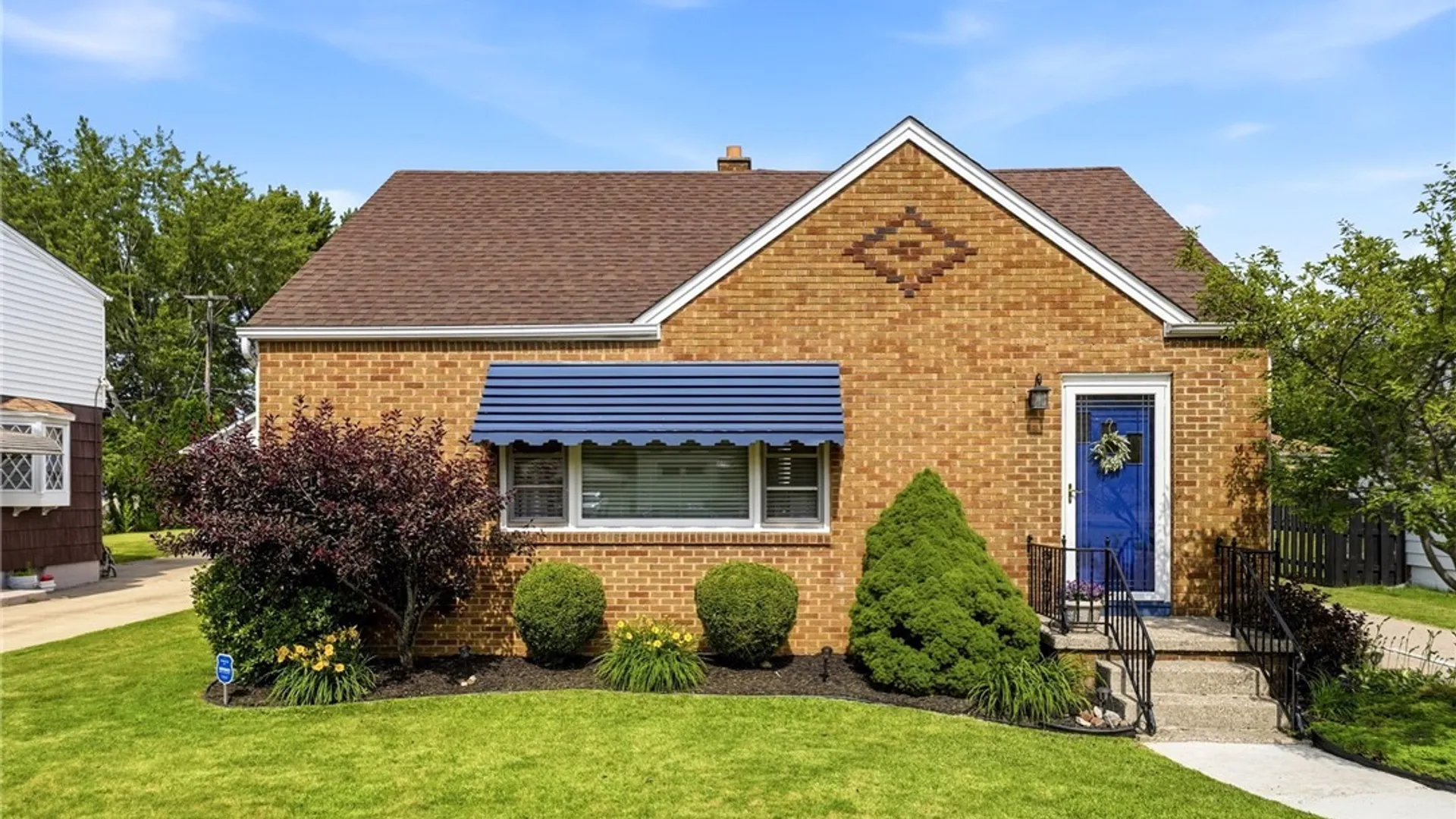 Property at 37 Petan Drive, Cheektowaga, NY 14225 2
