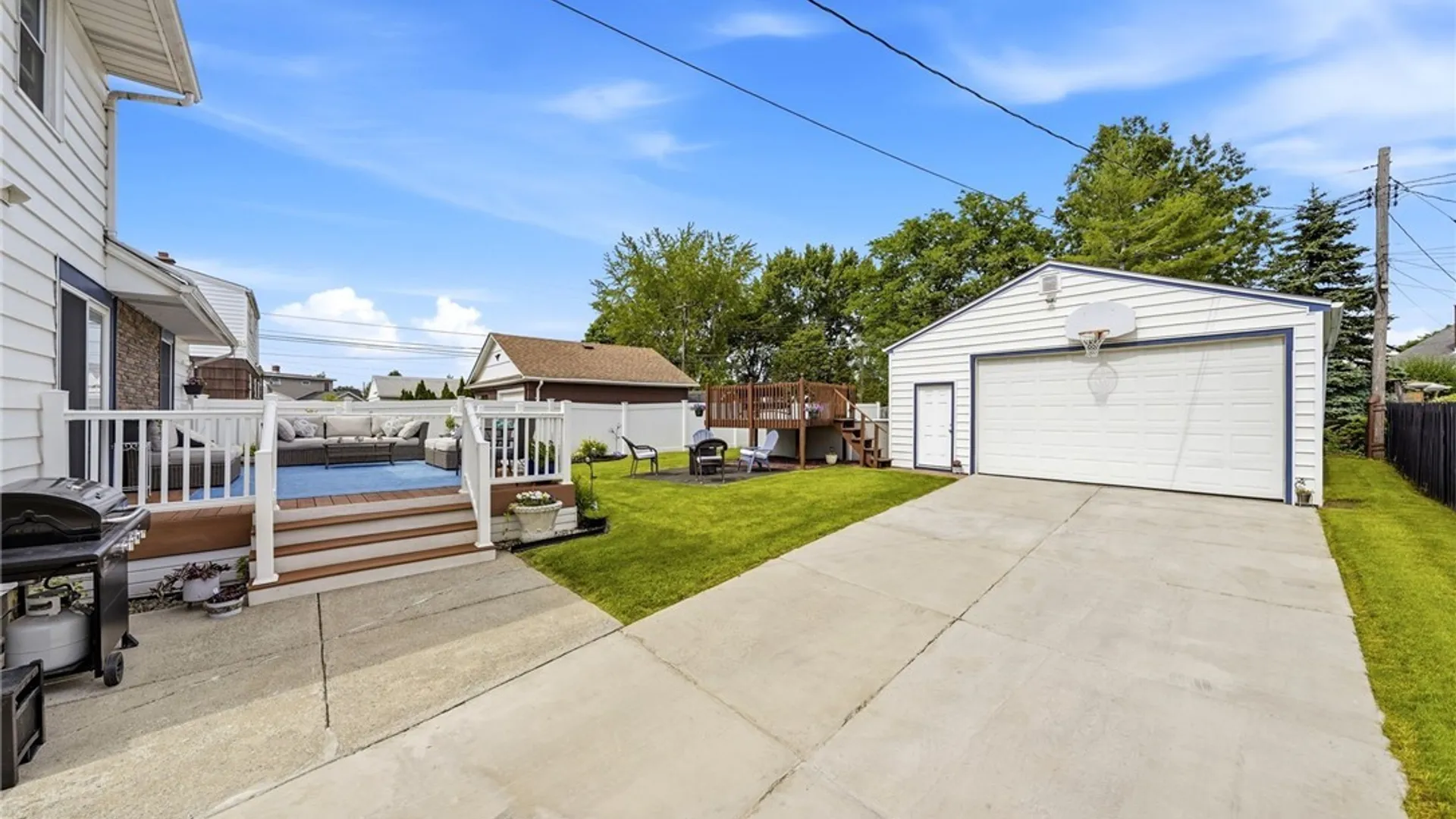 Property at 37 Petan Drive, Cheektowaga, NY 14225 6
