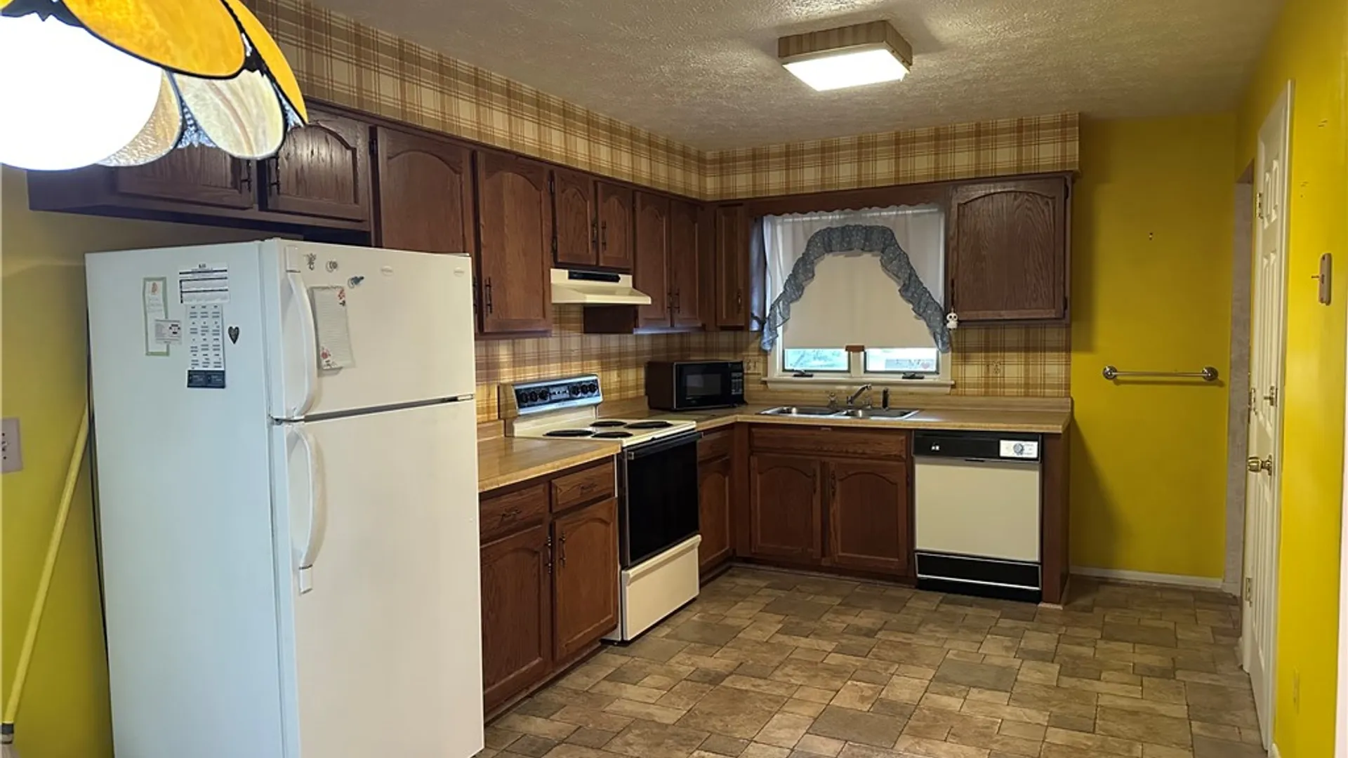 Property at 130 N Ridgelawn Drive, Irondequoit, NY 14617 13