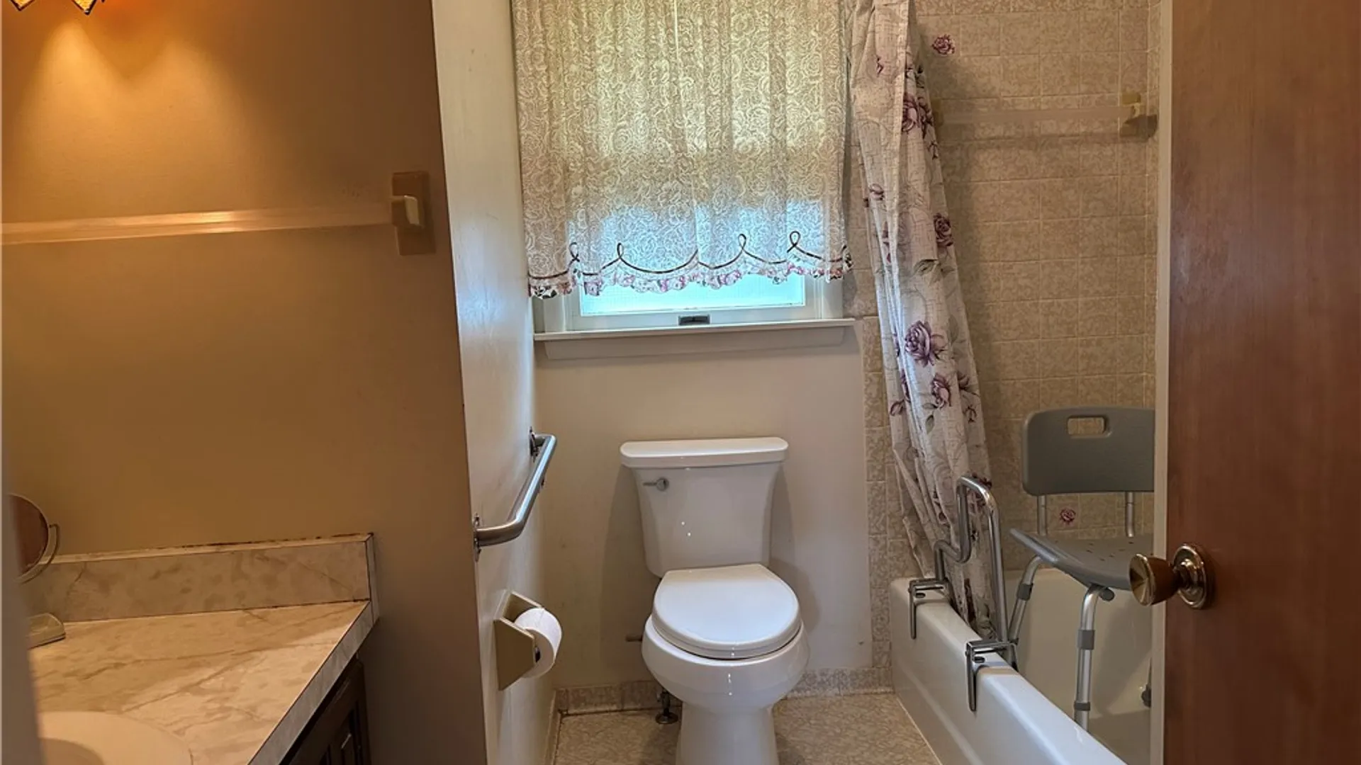 Property at 130 N Ridgelawn Drive, Irondequoit, NY 14617 23