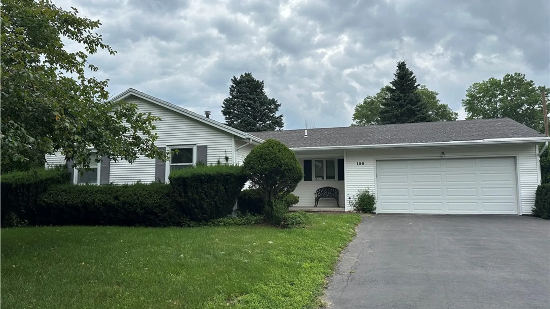 Property at 130 N Ridgelawn Drive, Irondequoit, NY 14617 3