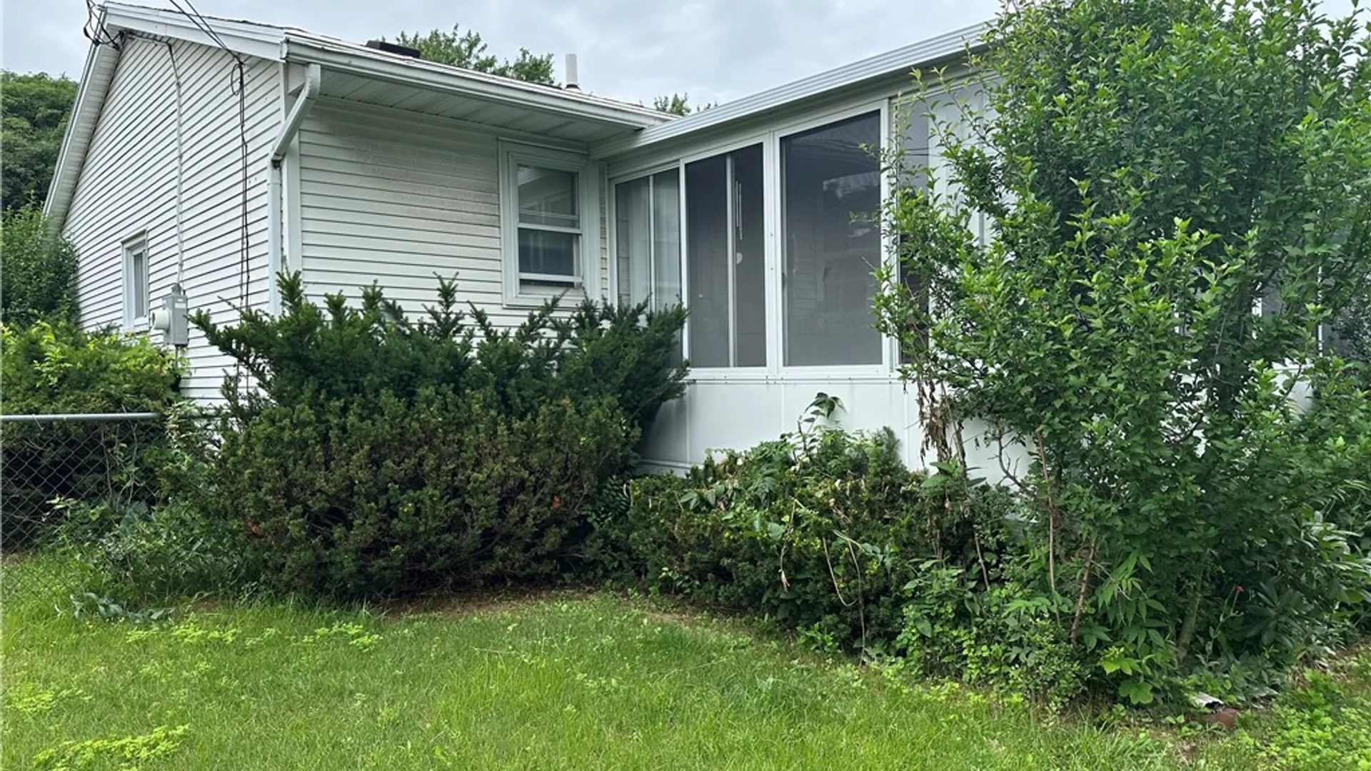 Property at 130 N Ridgelawn Drive, Irondequoit, NY 14617 36