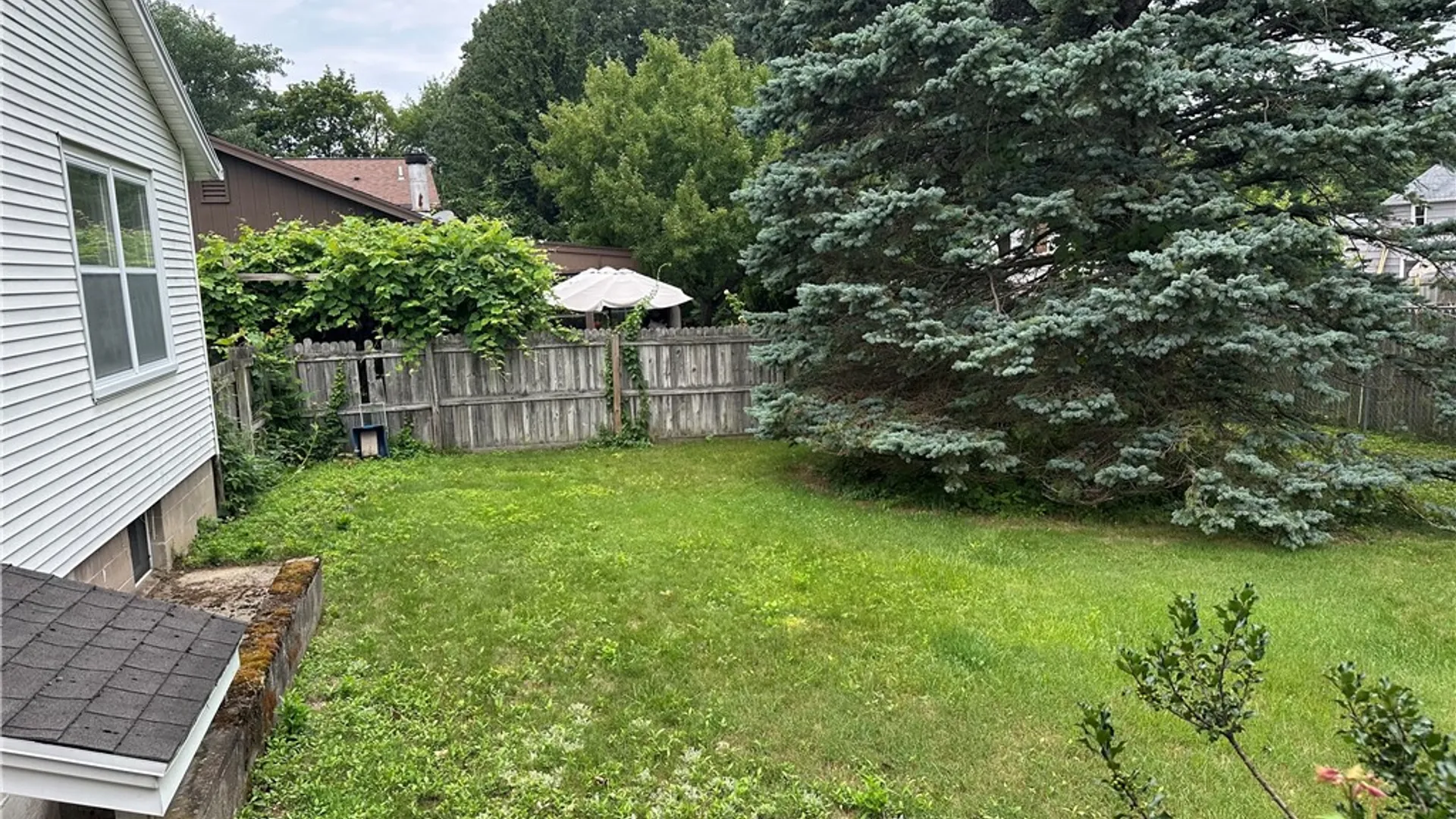 Property at 130 N Ridgelawn Drive, Irondequoit, NY 14617 38