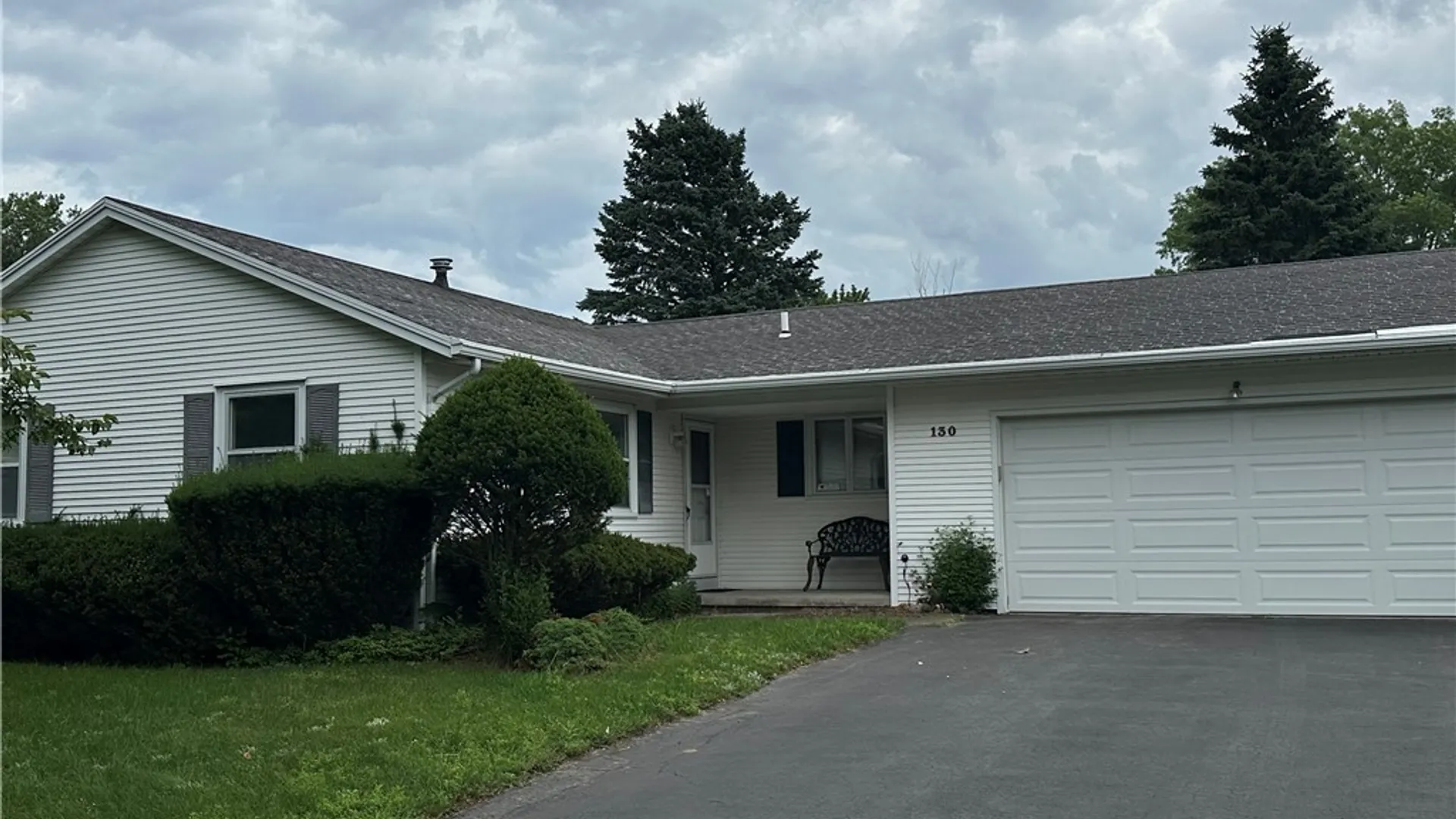 Property at 130 N Ridgelawn Drive, Irondequoit, NY 14617 4