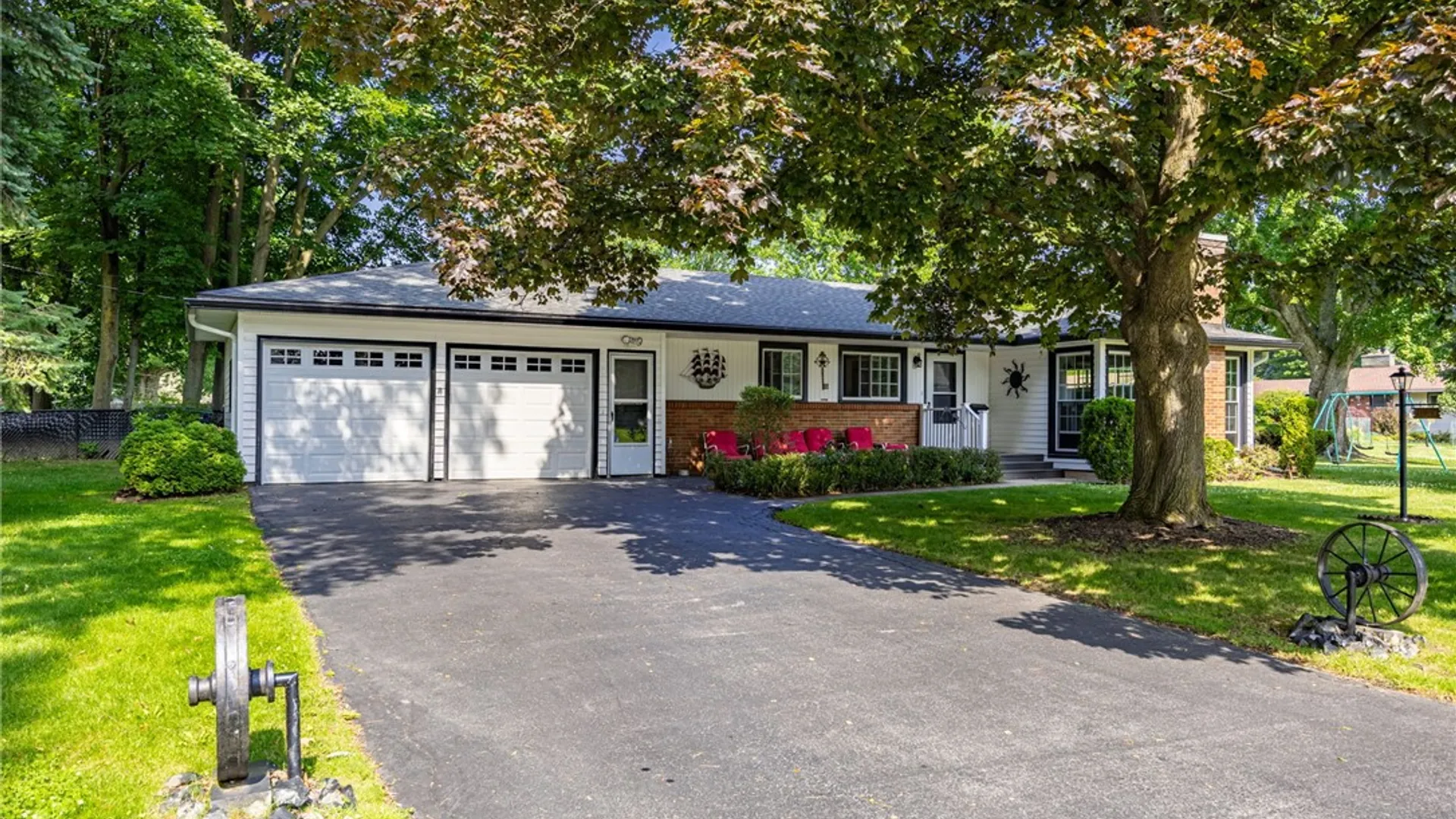 Property at 77 Willowen Drive, Irondequoit, NY 14609 22