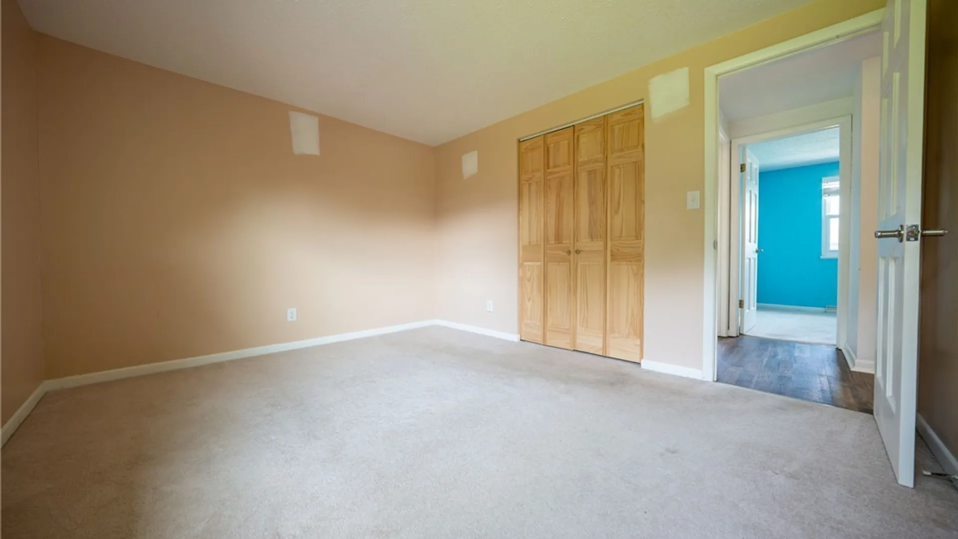 Property at 3933 Sharondale Drive, Hamburg, NY 14075 14
