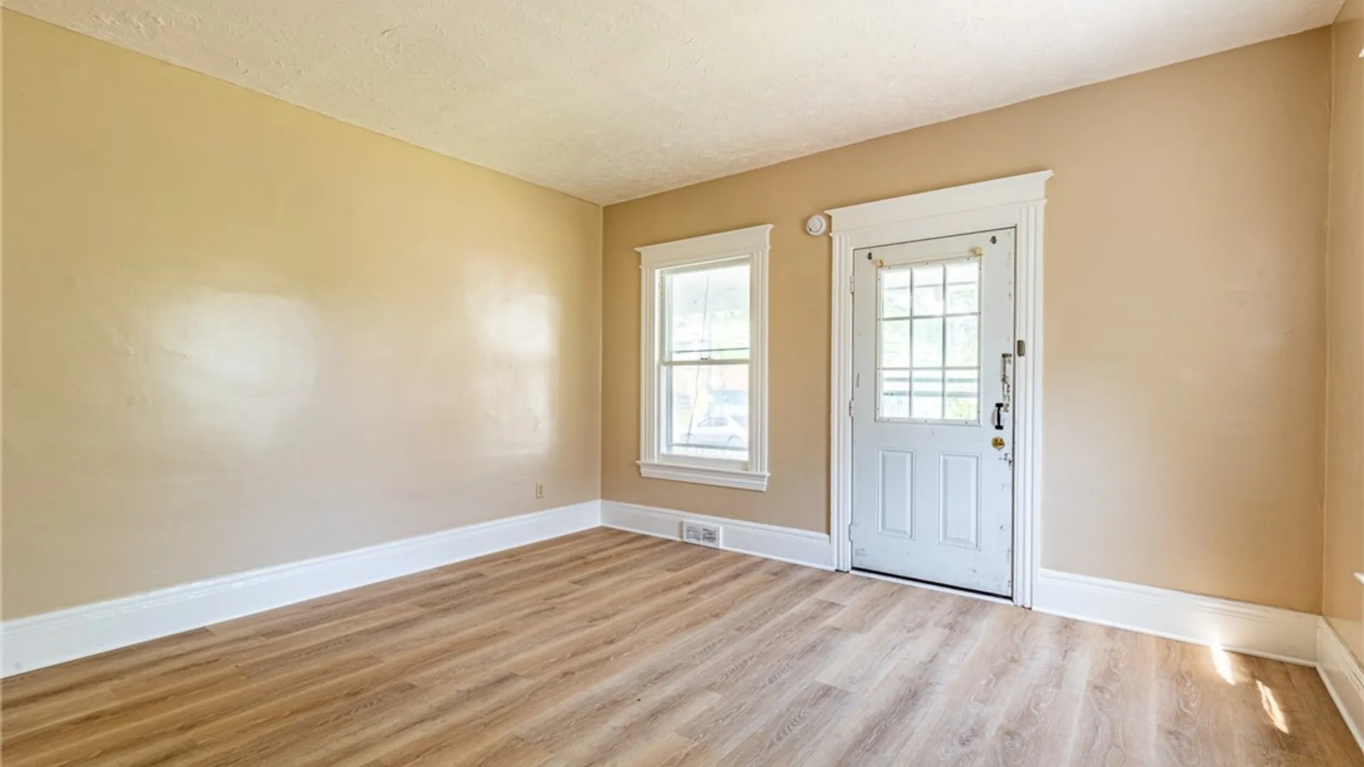 Property at 1375 N Clinton Avenue, Rochester, NY 14621 6