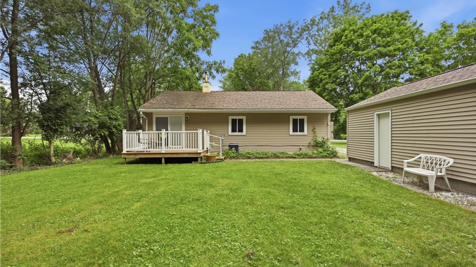 Property at 4875 Meadowbrook Road, Clarence, NY 14221 21