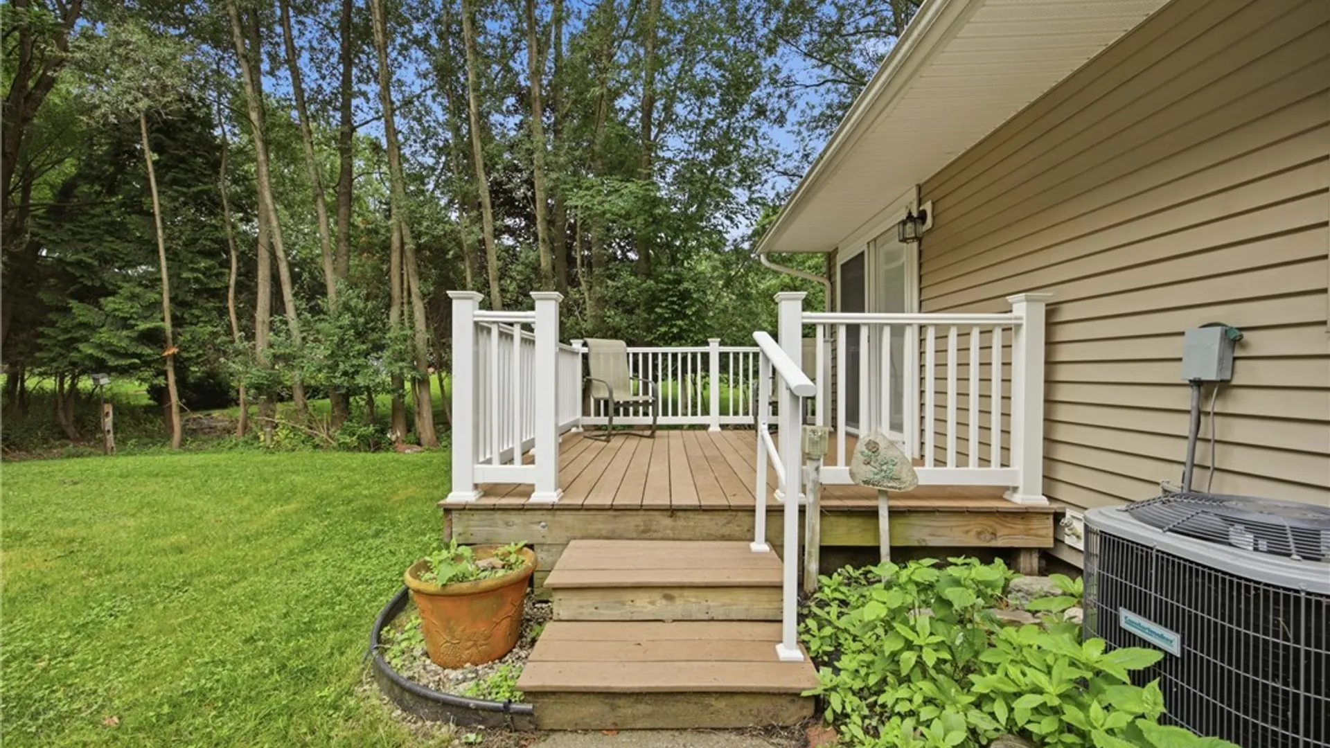 Property at 4875 Meadowbrook Road, Clarence, NY 14221 24