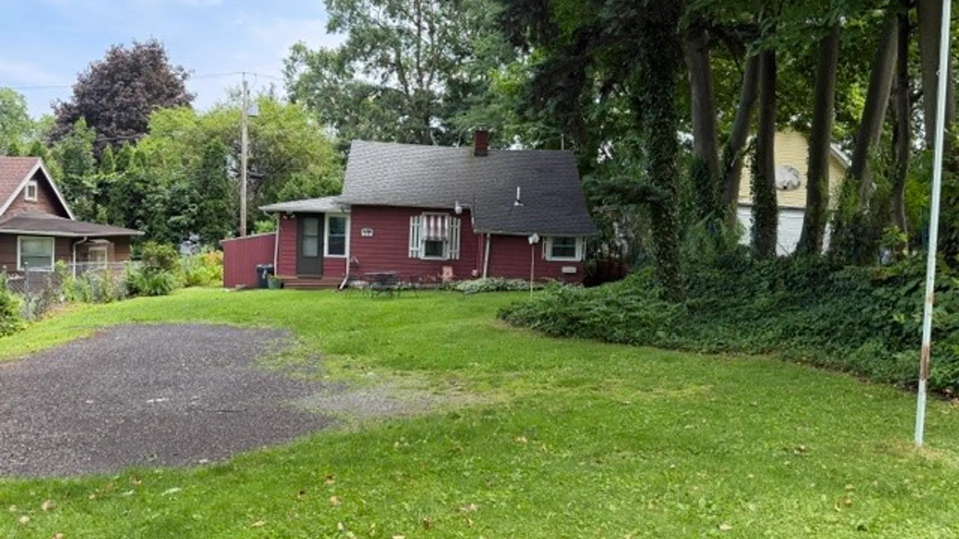 Property at 414 Crossfield Road, Irondequoit, NY 14609 4