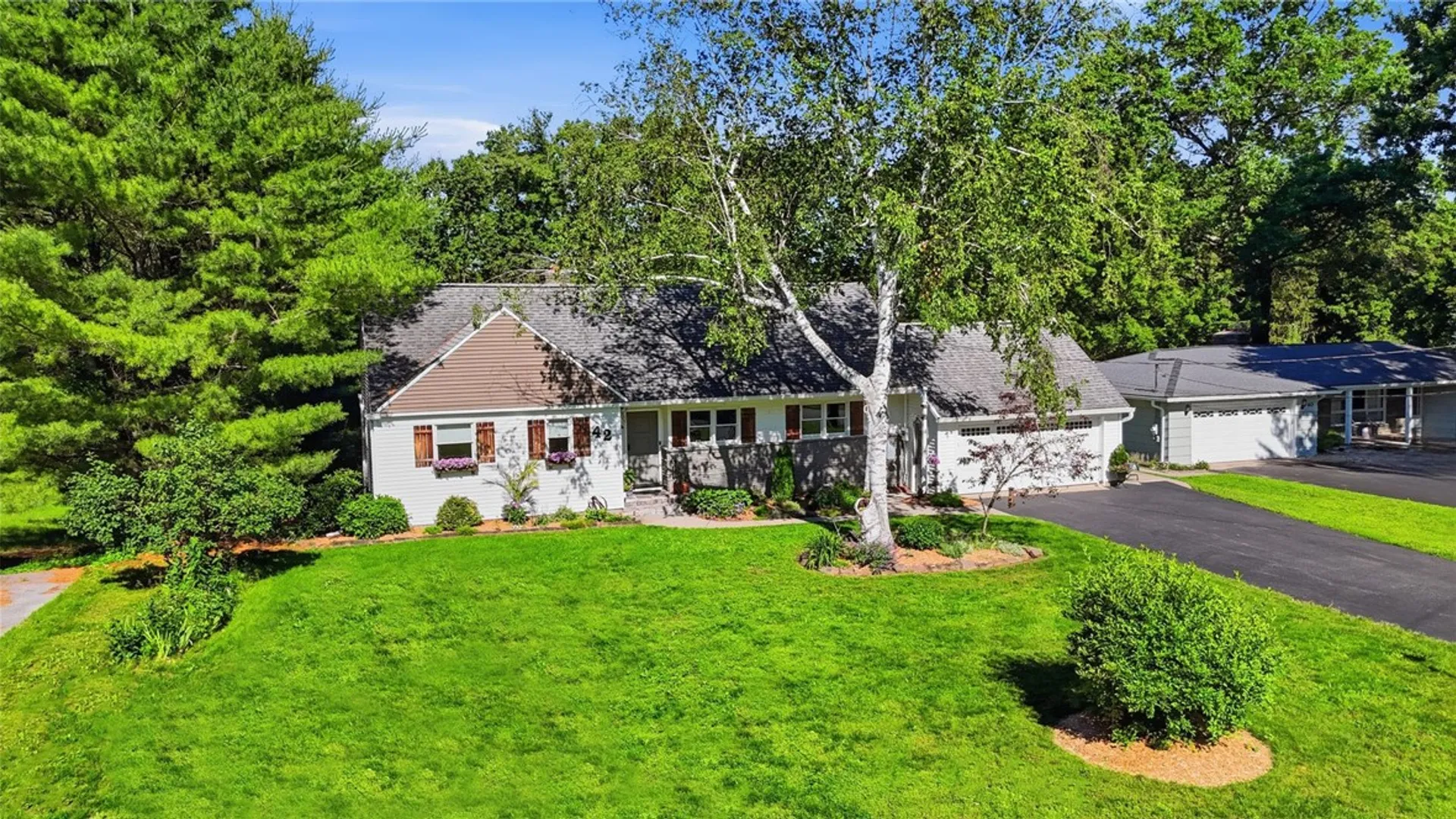 Property at 42 Everett Drive, Chili, NY 14624 4