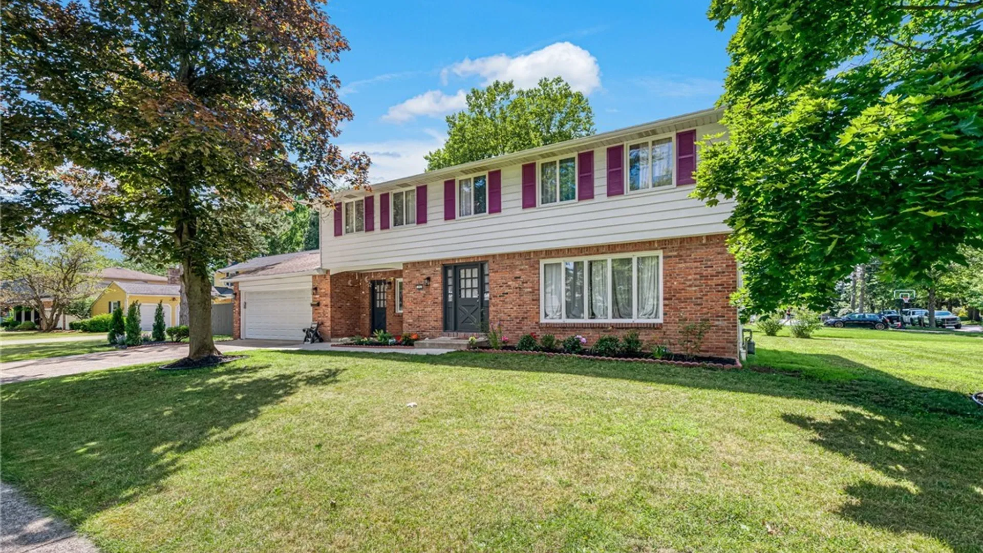 Property at 71 Chaumont Drive, Amherst, NY 14221 2