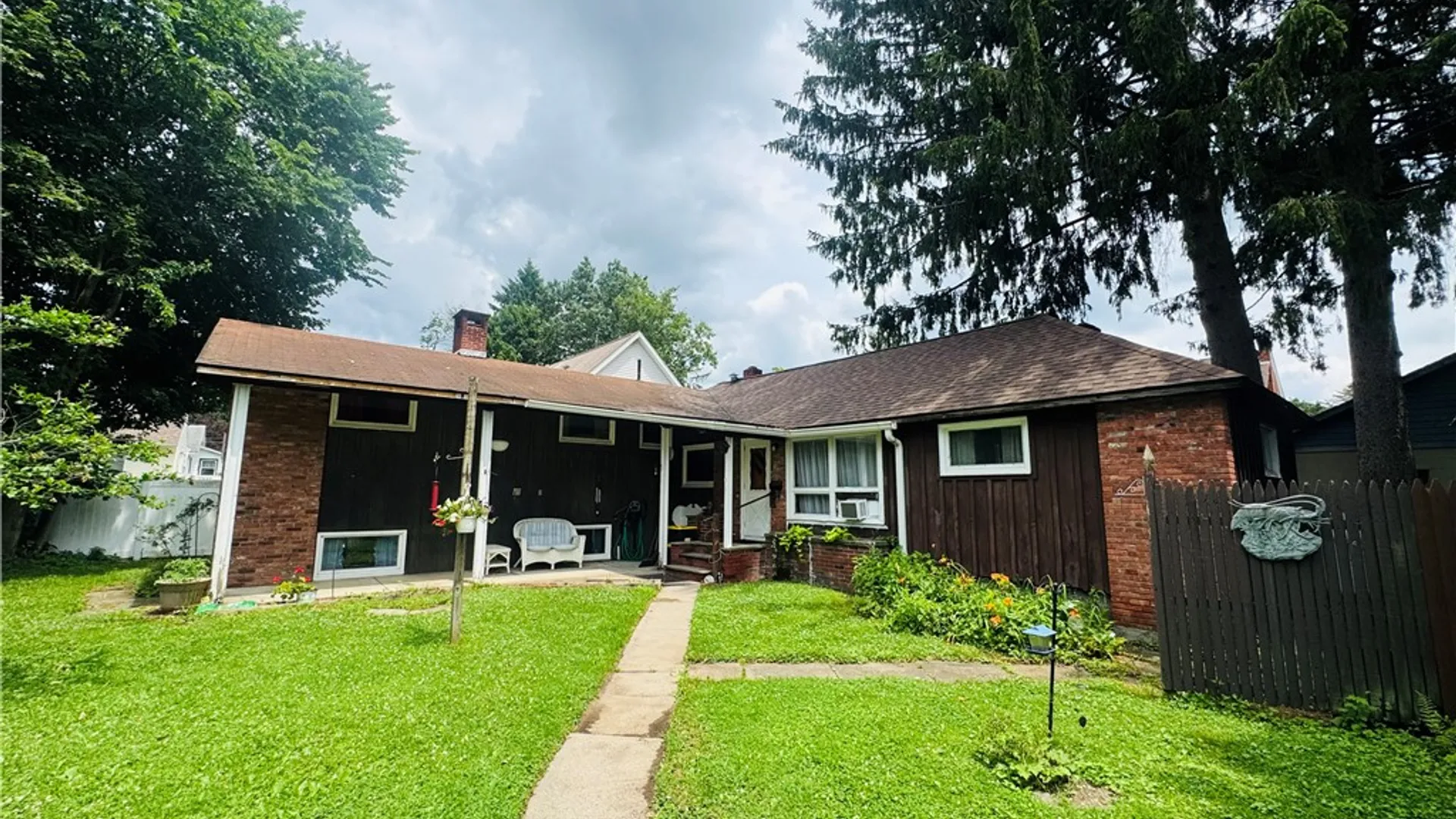 Property at 10 Jefferson Avenue, Oneonta, NY 13820 2