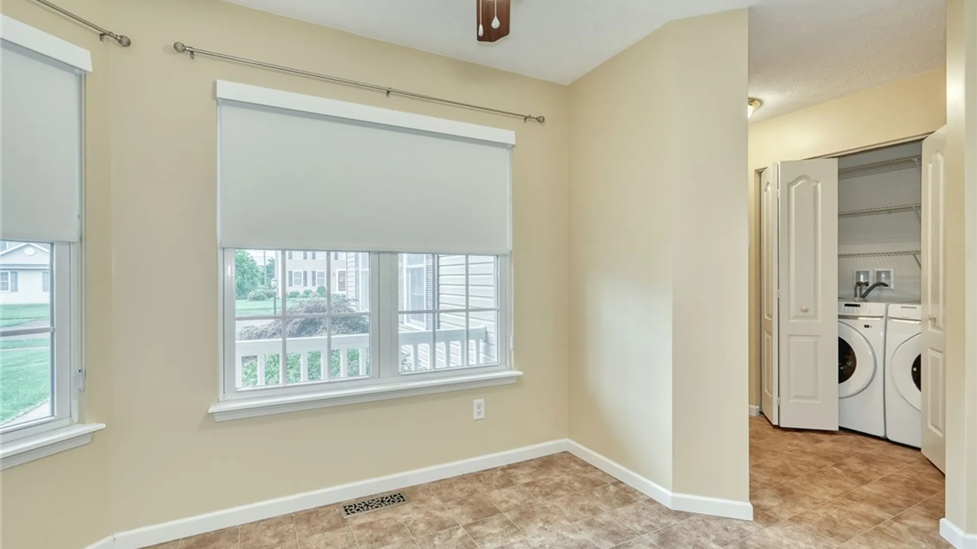 Property at 82 Harrogate Crossing, Henrietta, NY 14586 11