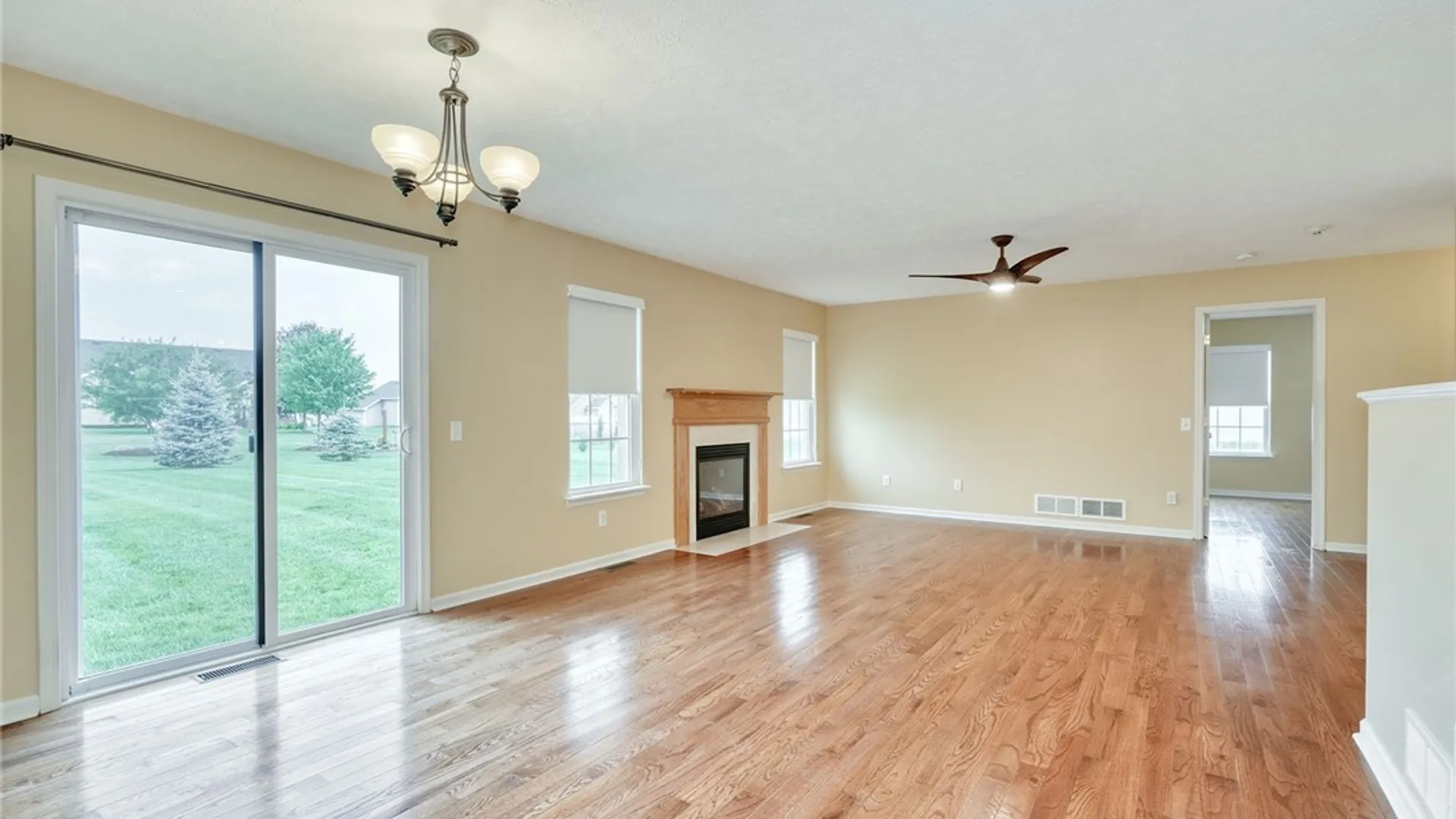 Property at 82 Harrogate Crossing, Henrietta, NY 14586 13
