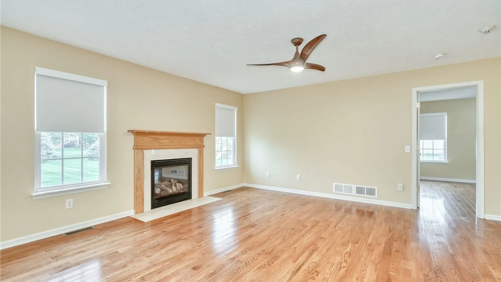 Property at 82 Harrogate Crossing, Henrietta, NY 14586 14