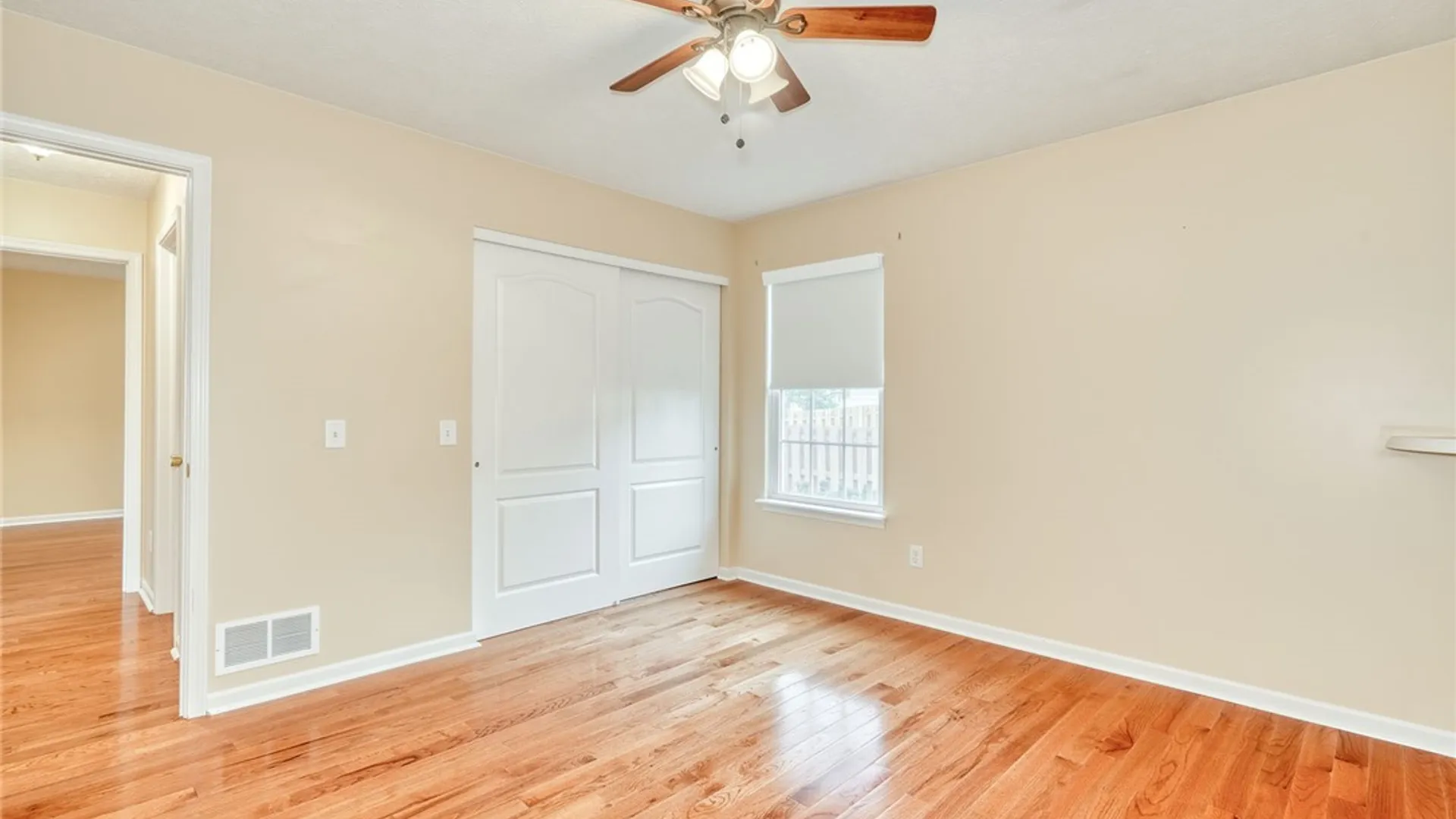 Property at 82 Harrogate Crossing, Henrietta, NY 14586 26