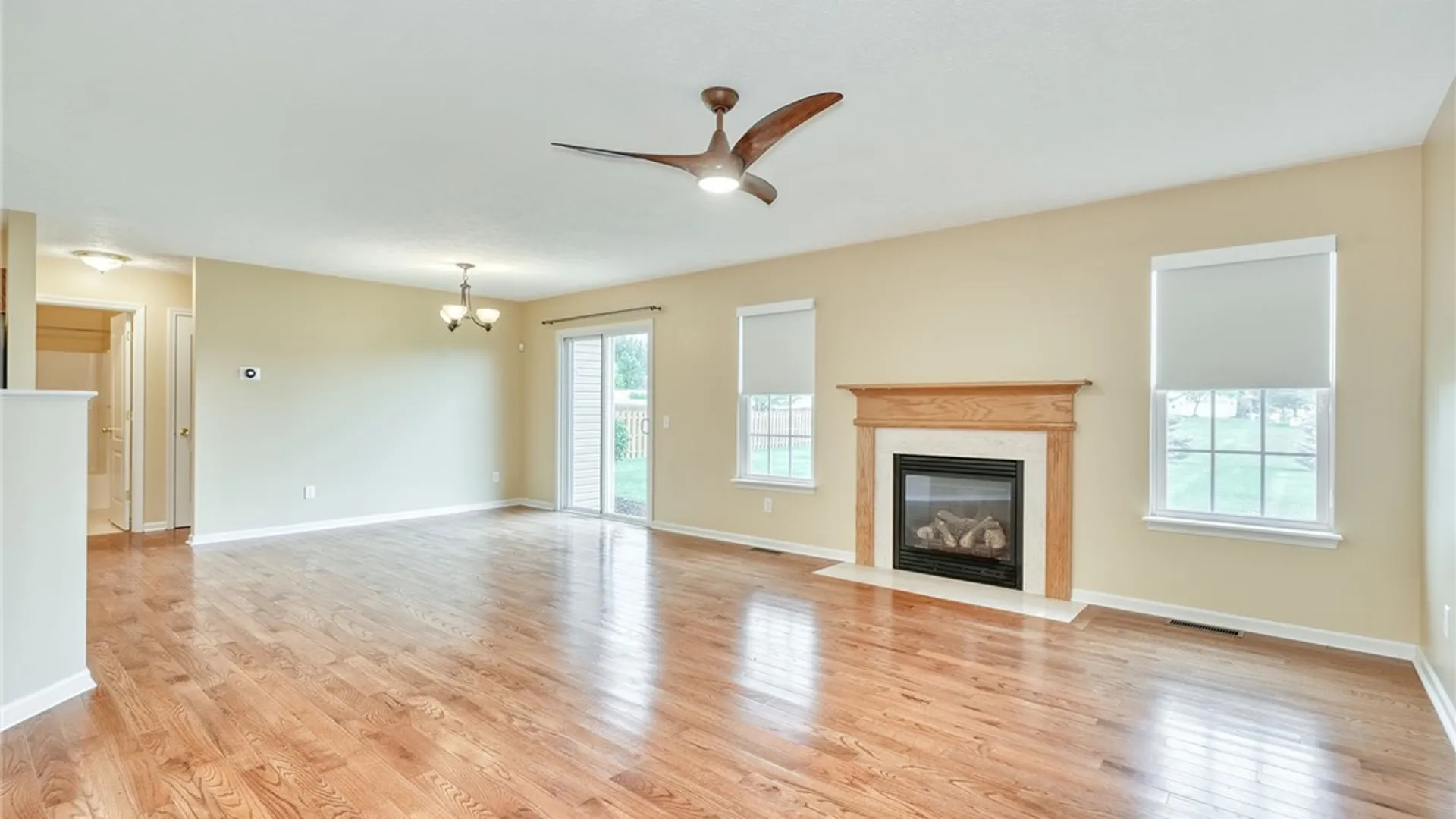 Property at 82 Harrogate Crossing, Henrietta, NY 14586 3