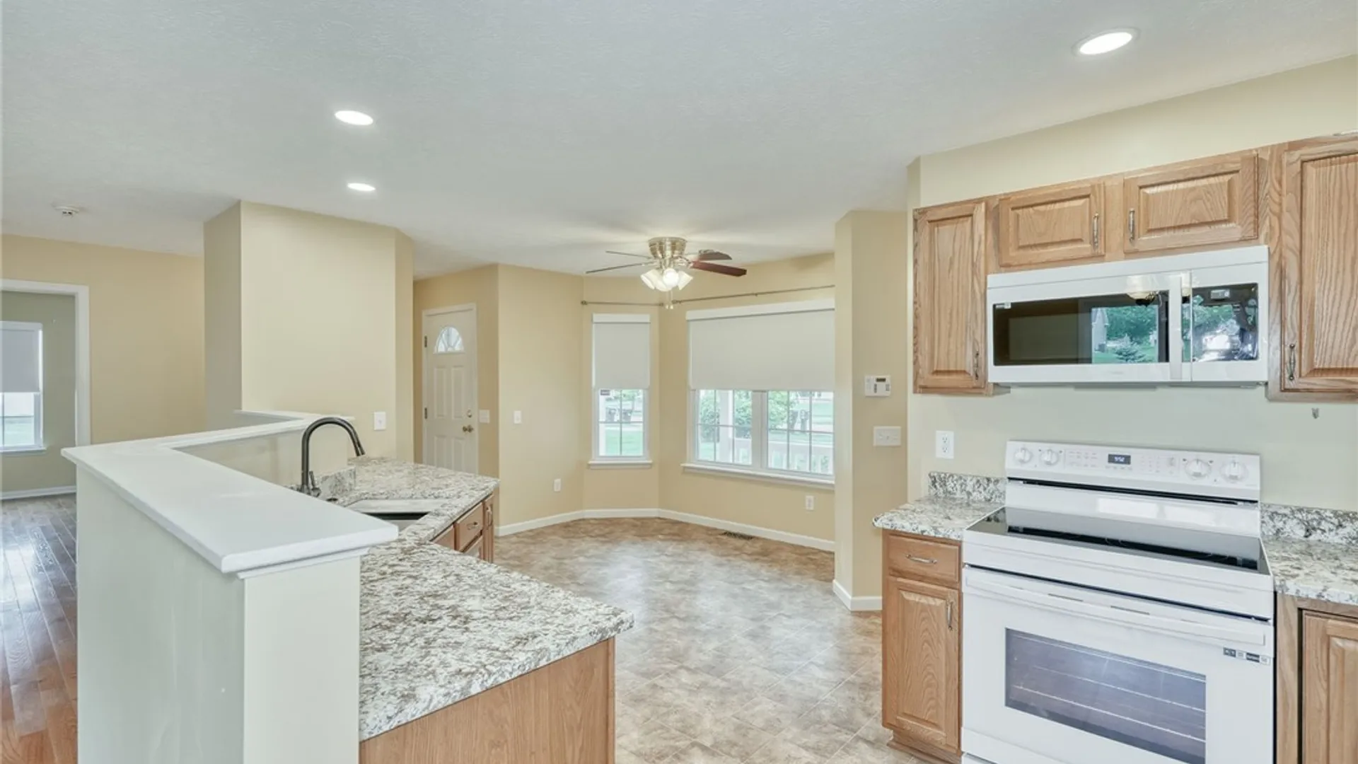 Property at 82 Harrogate Crossing, Henrietta, NY 14586 9