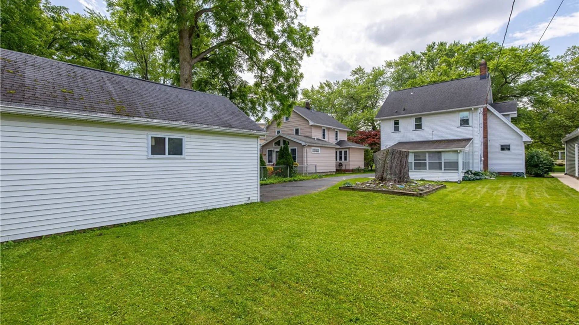 Property at 196 Antlers Drive, Brighton, NY 14618 25