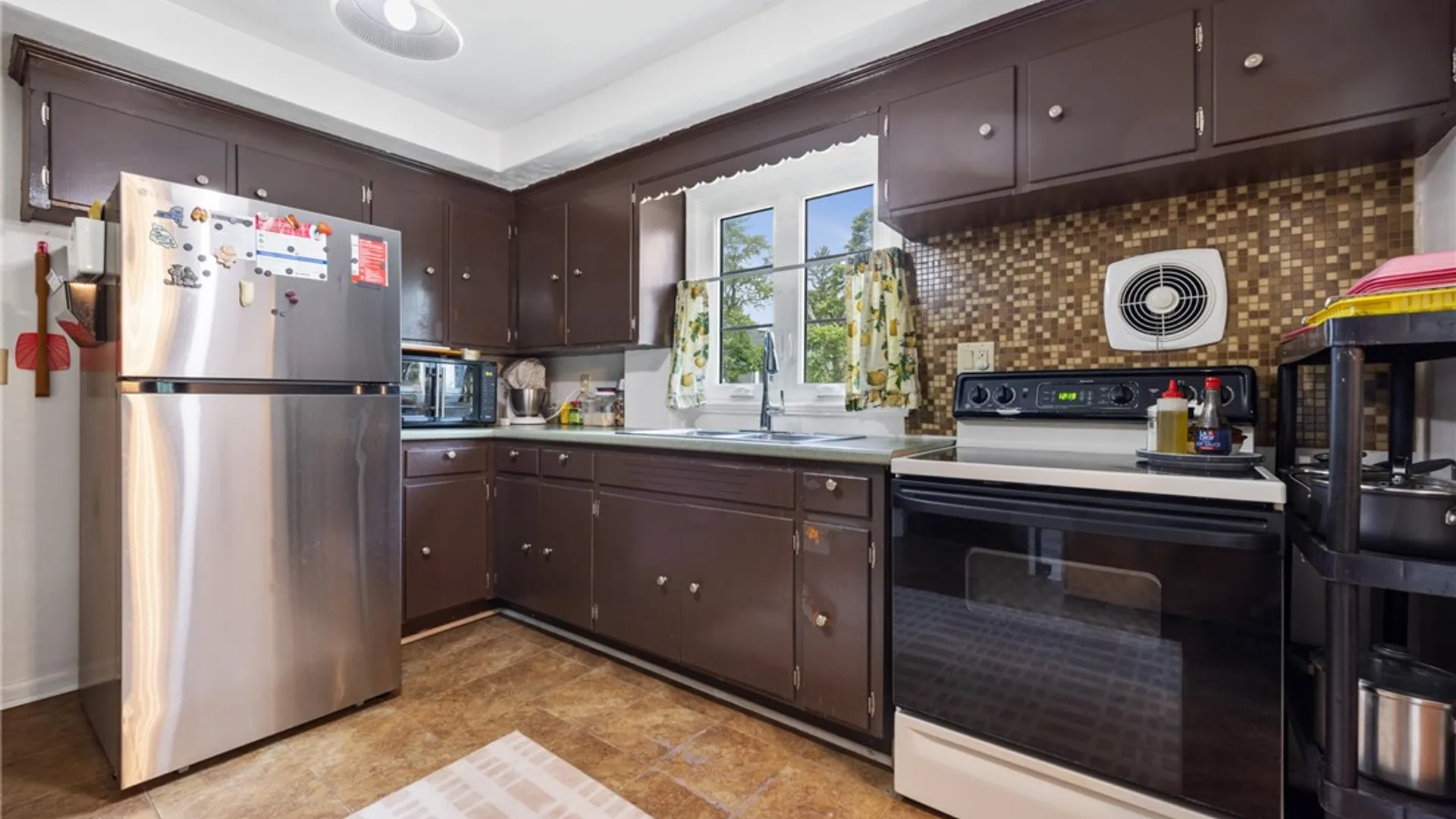 Property at 1516 Elmwood Avenue, Brighton, NY 14620 17