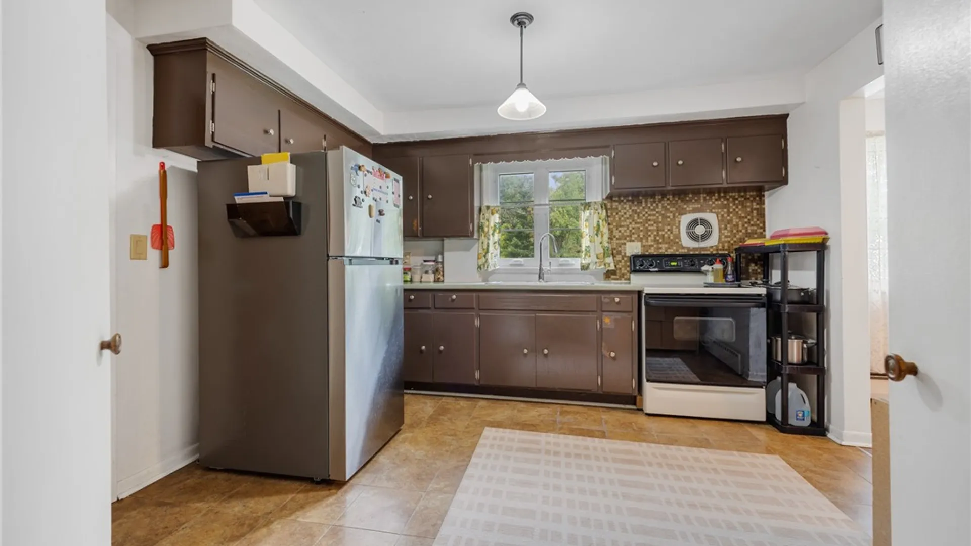 Property at 1516 Elmwood Avenue, Brighton, NY 14620 18