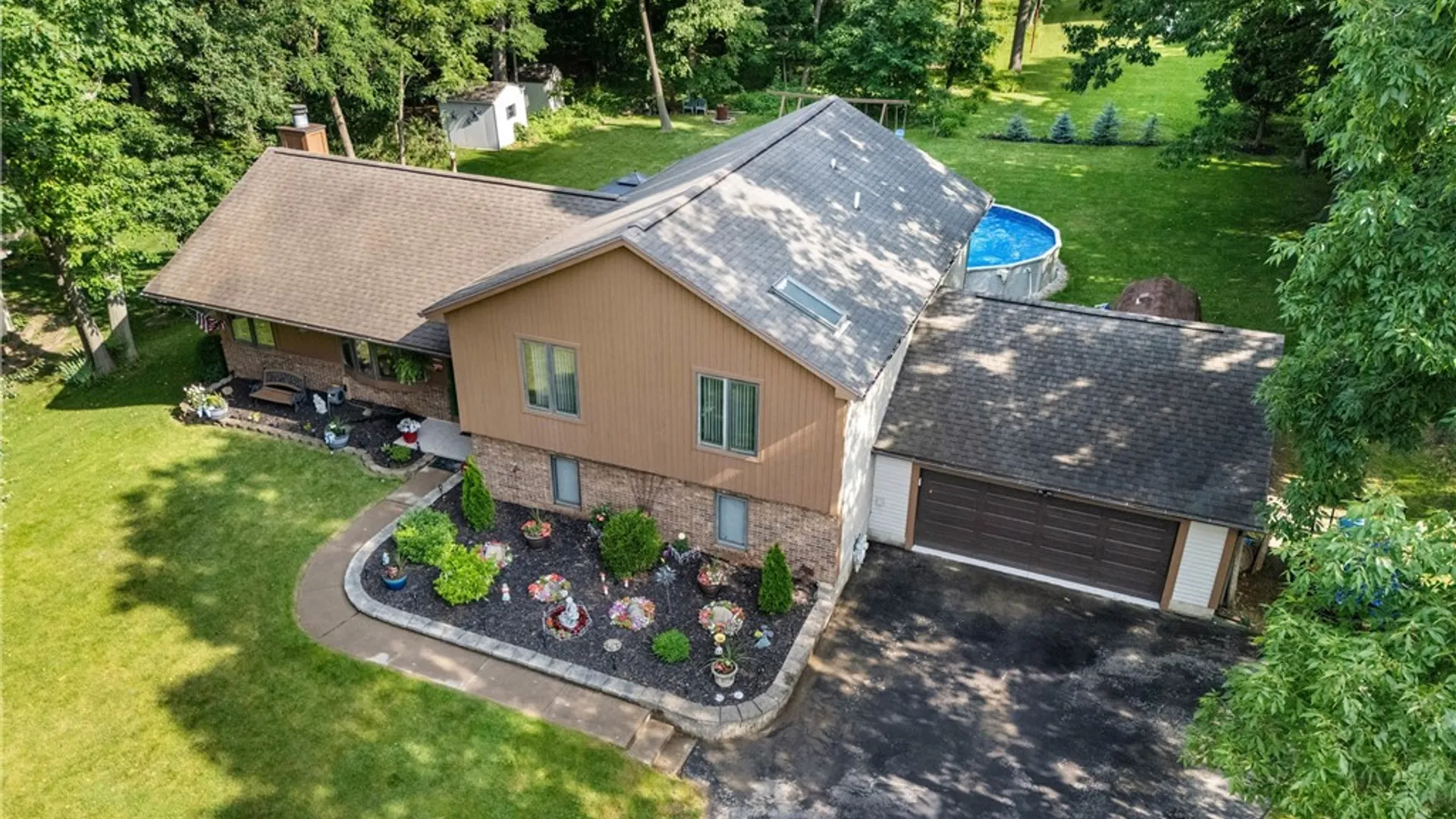 Property at 14 Maryknoll Circle, Livonia, NY 14487 2