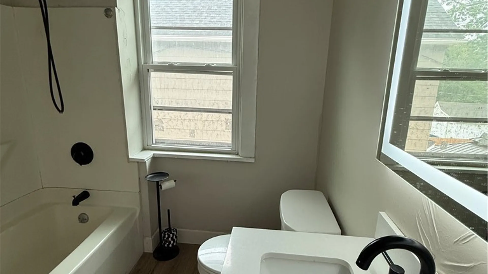 Property at 579 Crescent Avenue, Buffalo, NY 14214 10