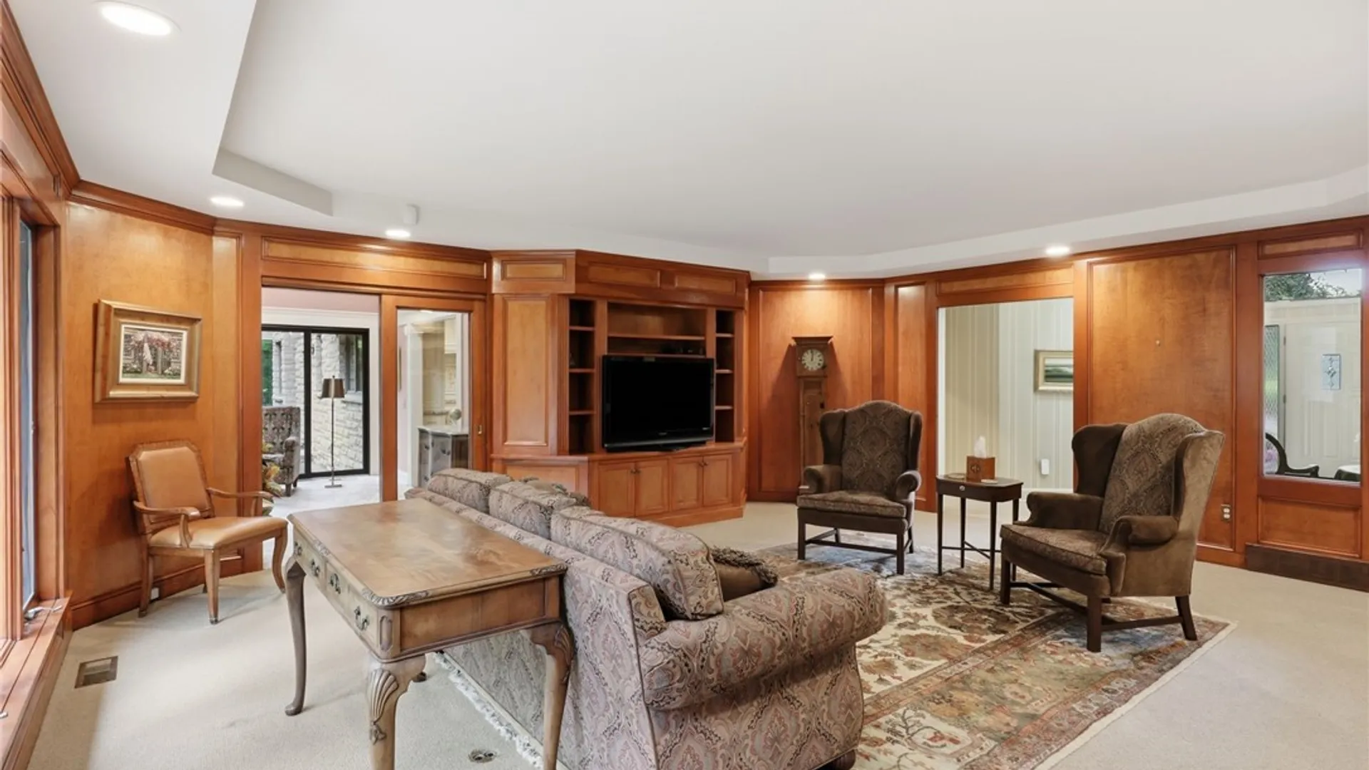 Property at 9 Pine Acres Drive, Pittsford, NY 14618 18