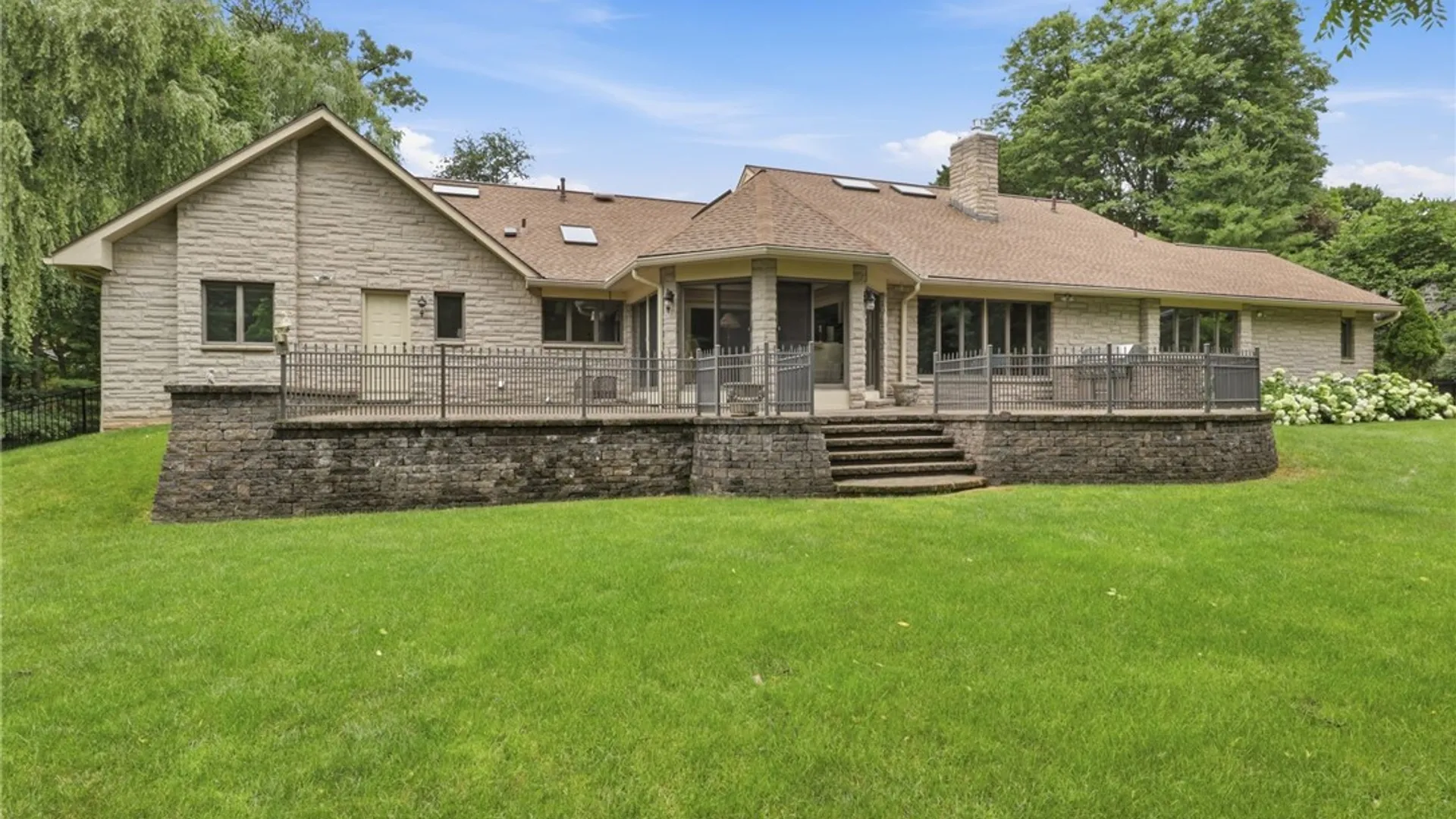 Property at 9 Pine Acres Drive, Pittsford, NY 14618 42