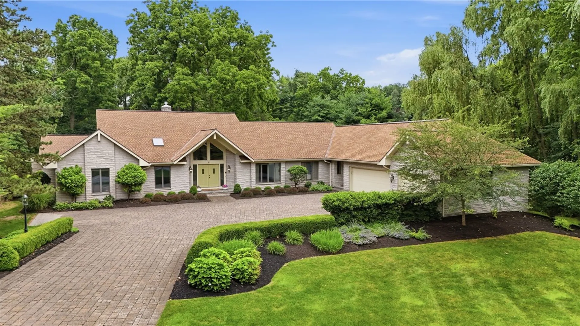 Property at 9 Pine Acres Drive, Pittsford, NY 14618 43