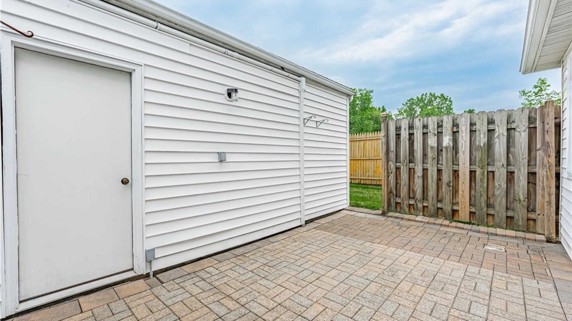 Property at 44 The Common, Lockport City, NY 14094 41