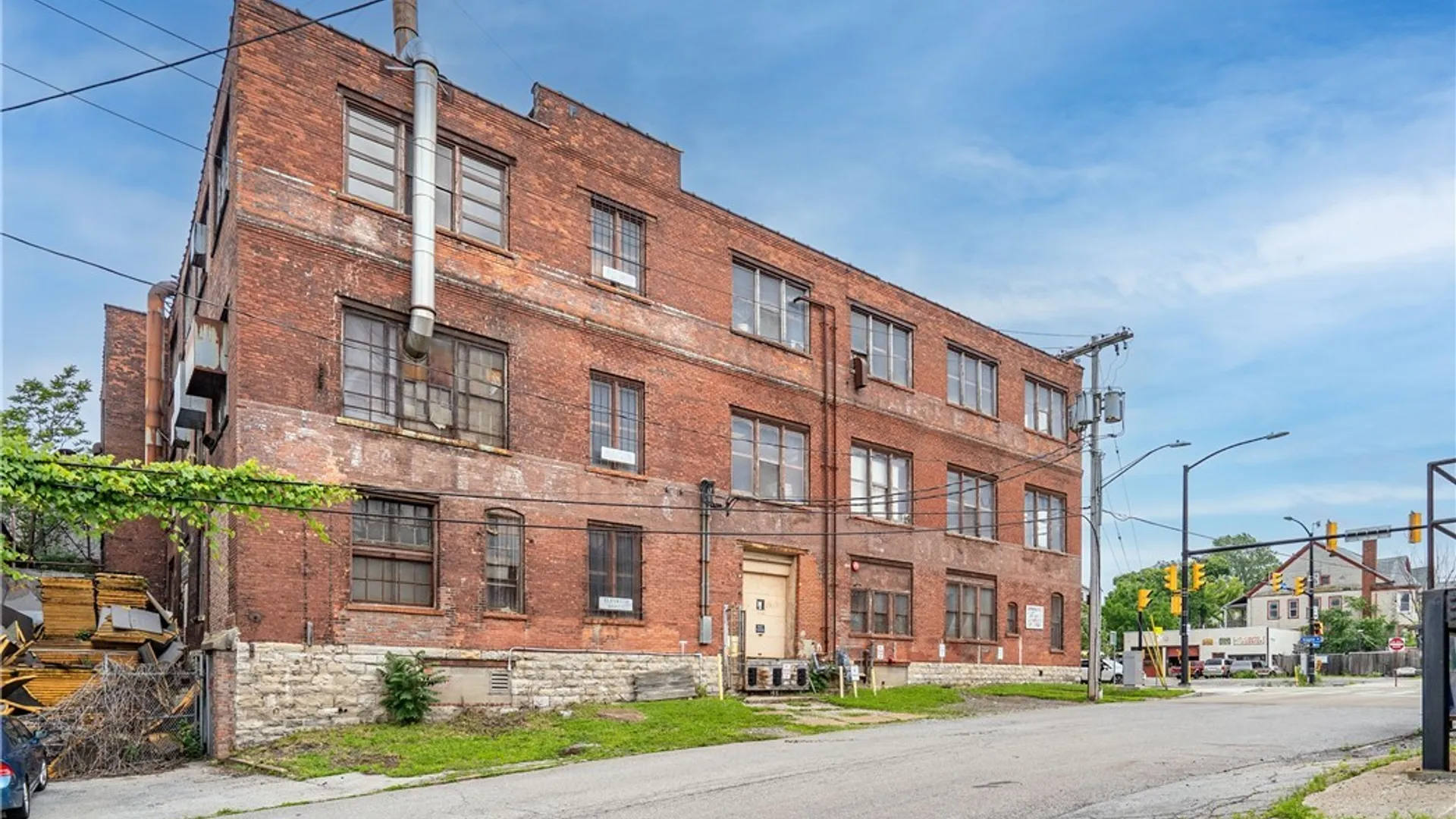 Property at 1280 Niagara Street, Buffalo, NY 14213 11