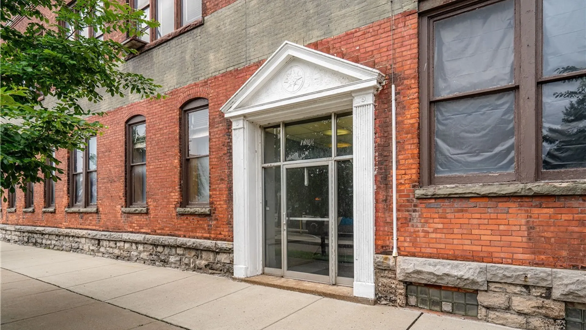 Property at 1280 Niagara Street, Buffalo, NY 14213 13