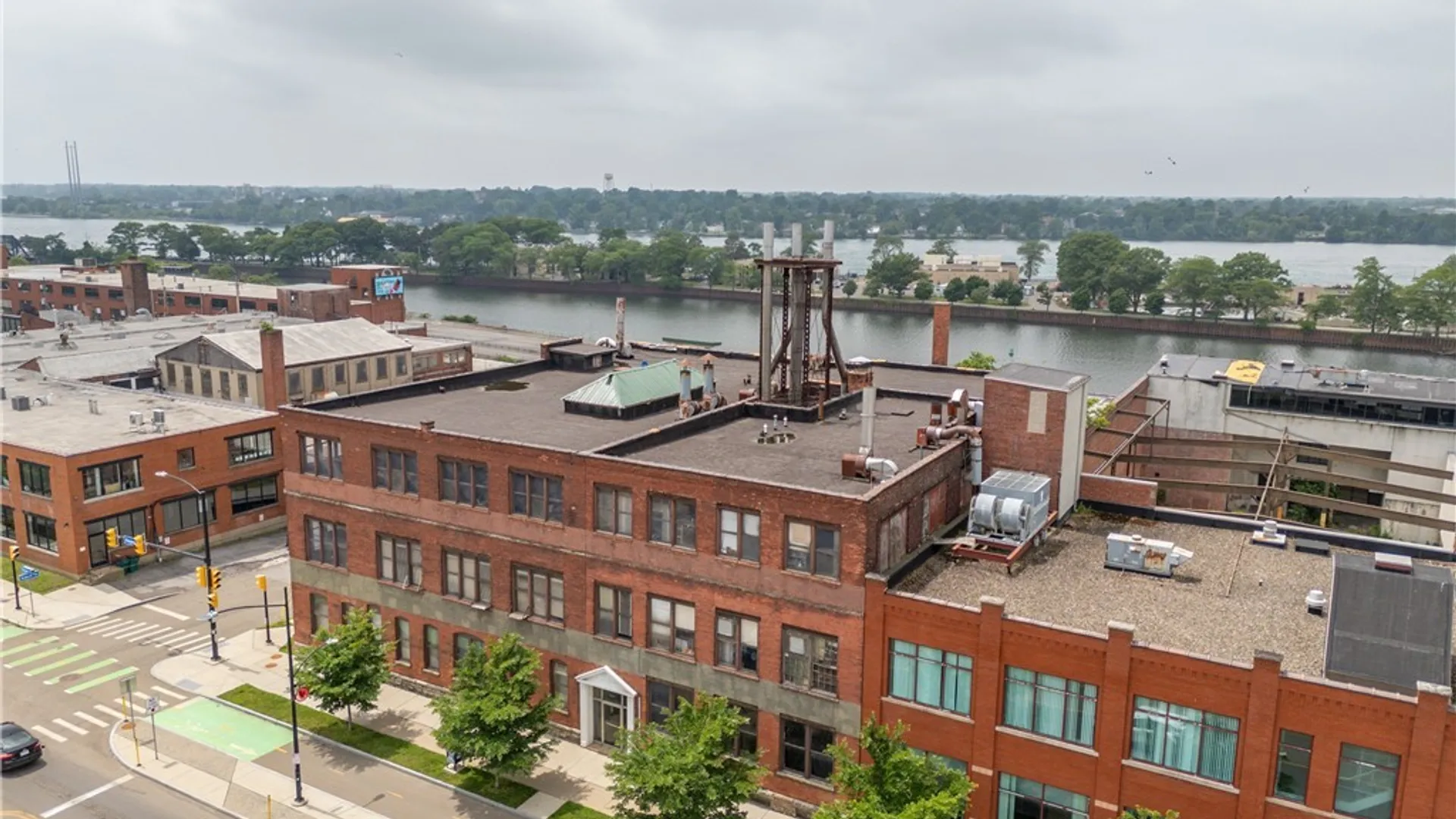 Property at 1280 Niagara Street, Buffalo, NY 14213 3