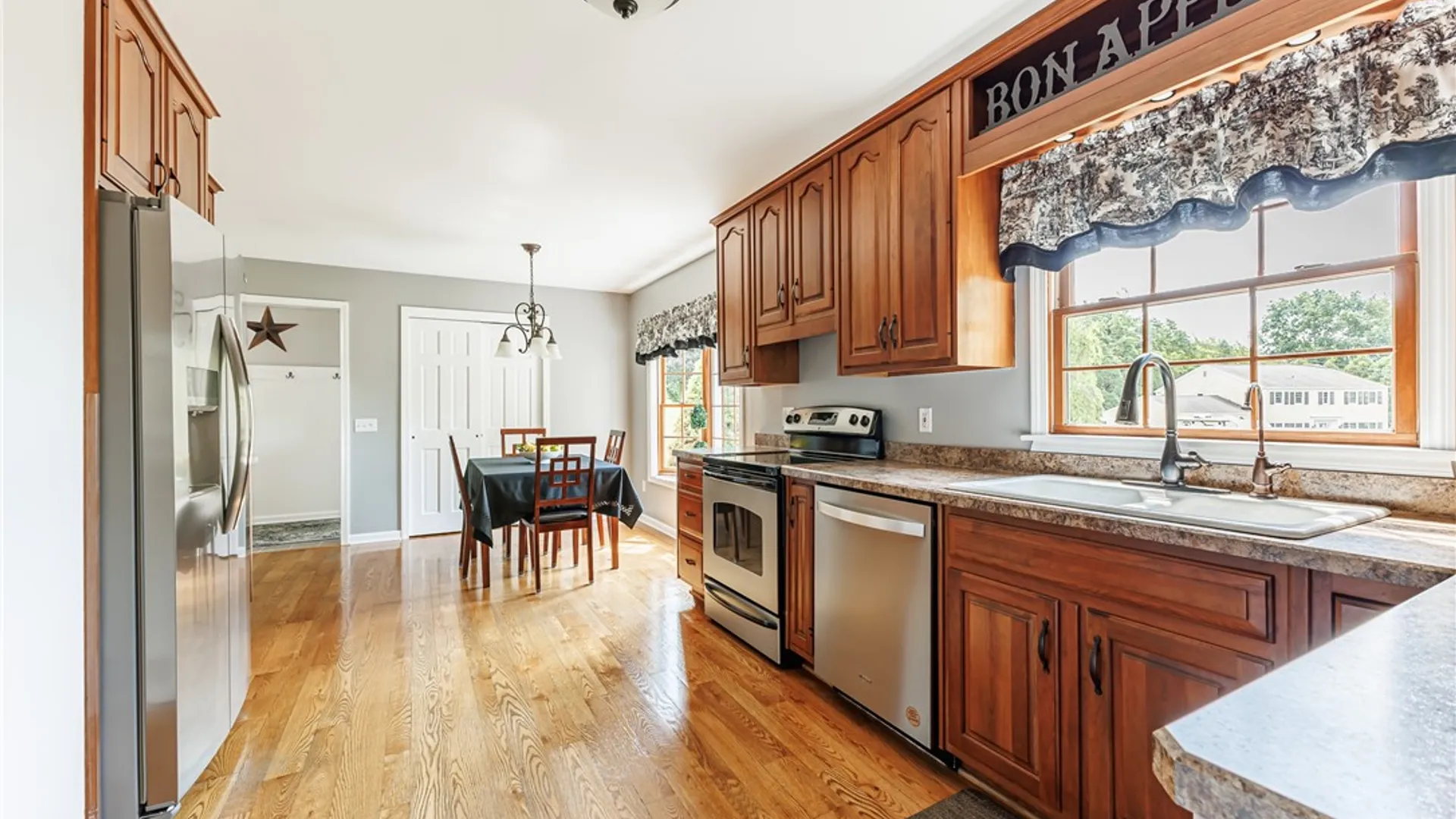 Property at 101 Hillcrest Drive, Victor, NY 14564 8