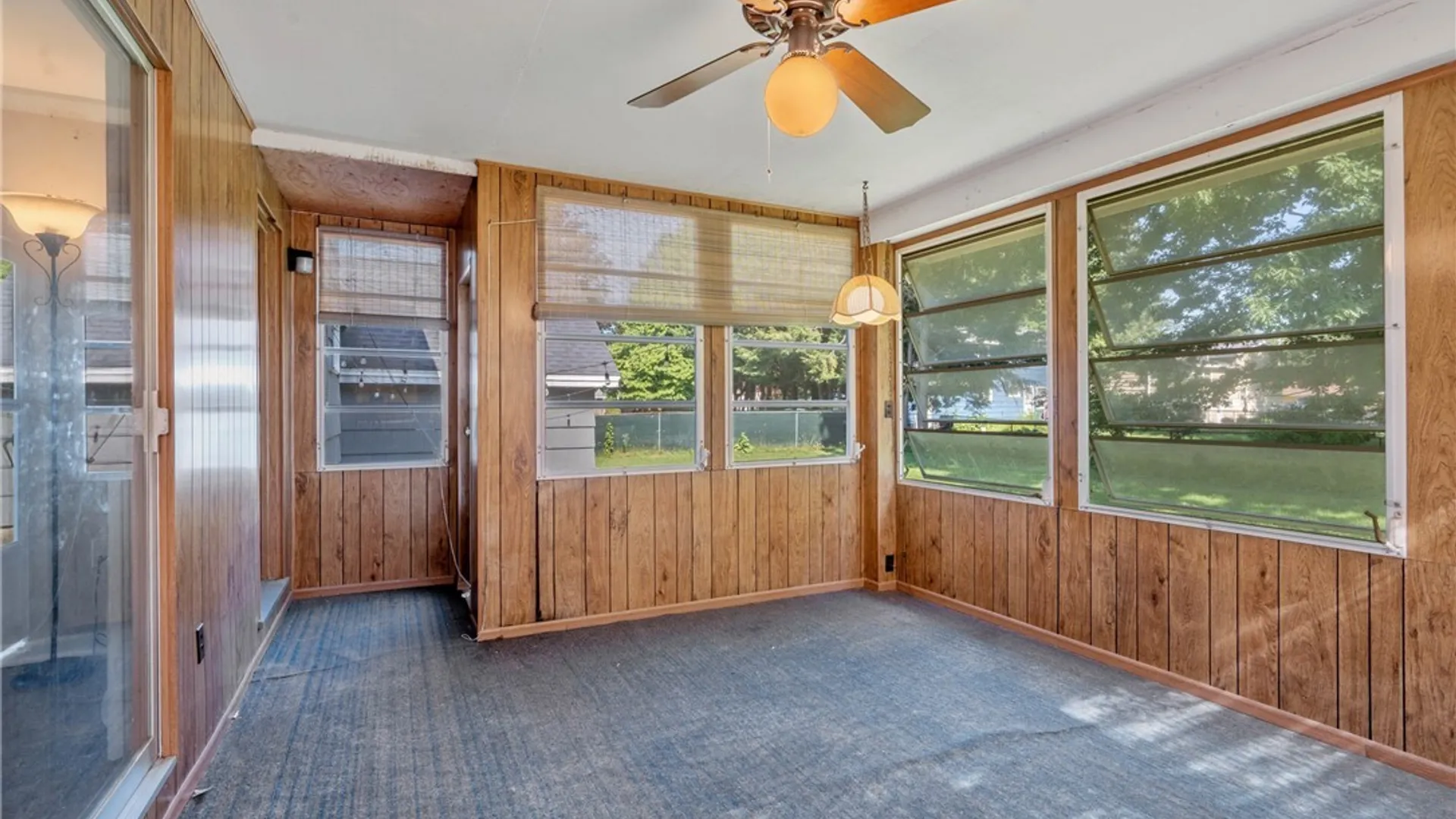 Property at 208 Manor Drive, Clay, NY 13212 18