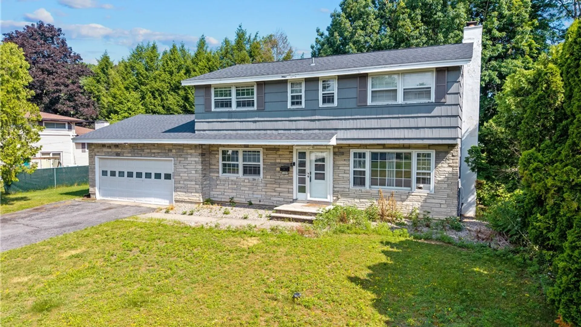 Property at 208 Manor Drive, Clay, NY 13212 3