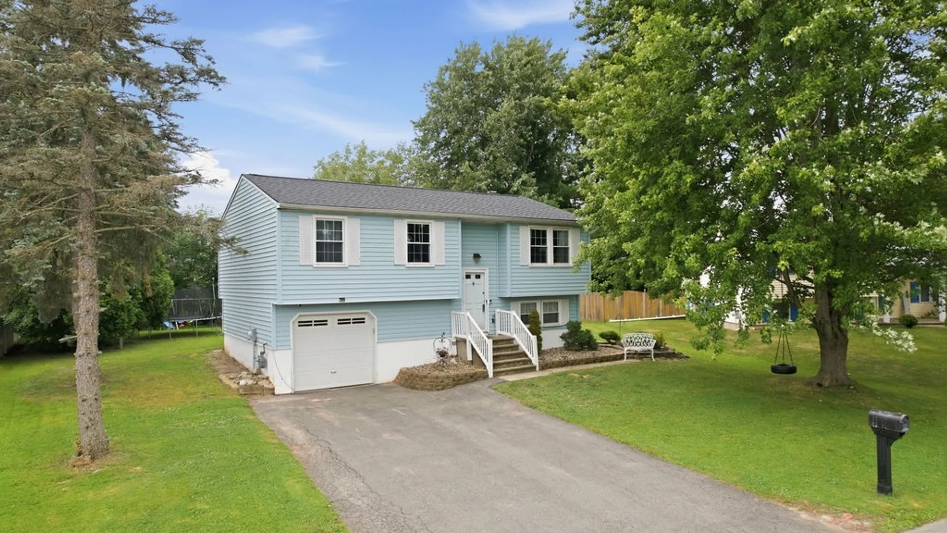 Property at 4006 Sandpiper Lane, Clay, NY 13090 2