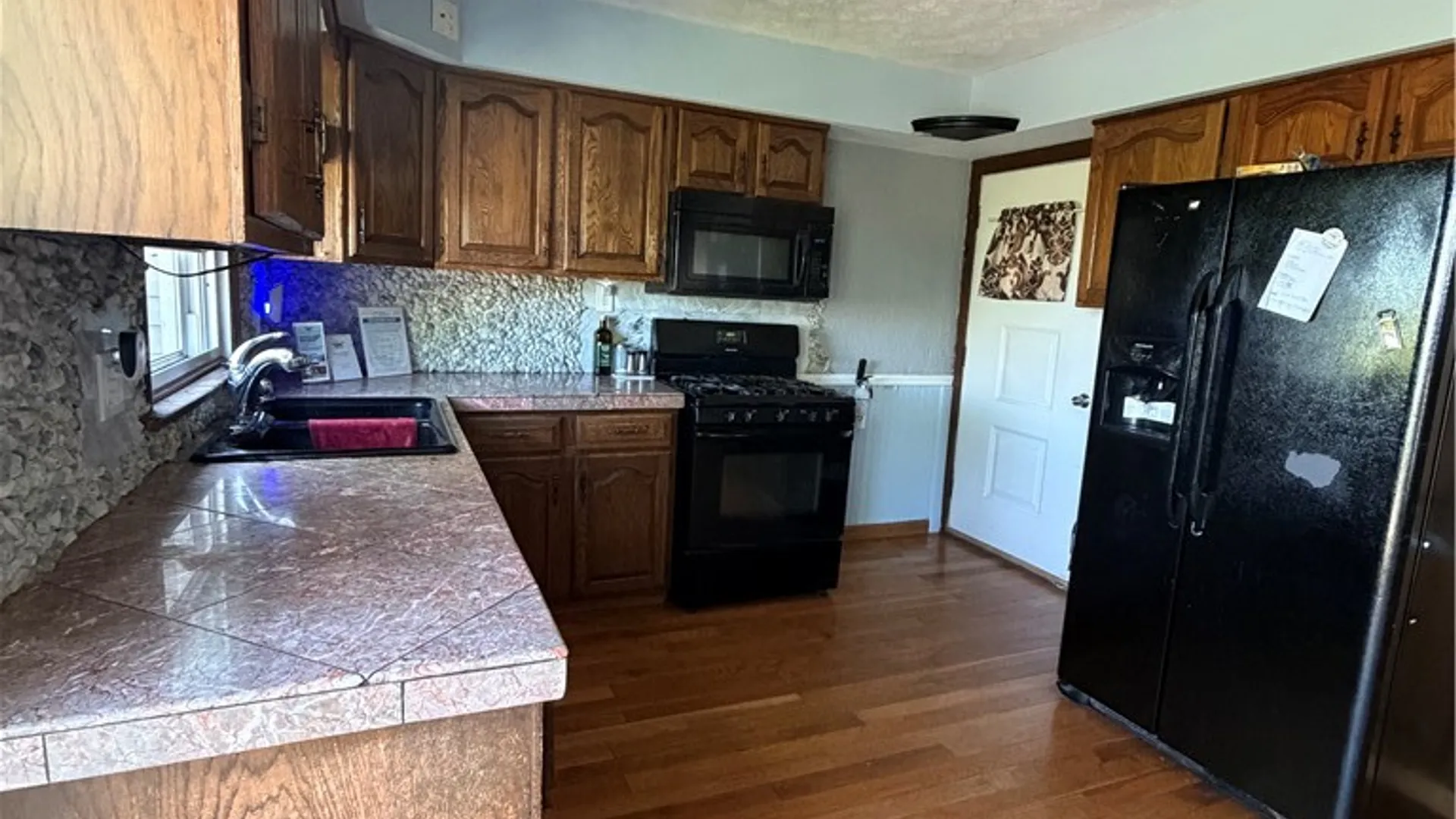 Property at 136 Teakwood Drive, Irondequoit, NY 14609 3