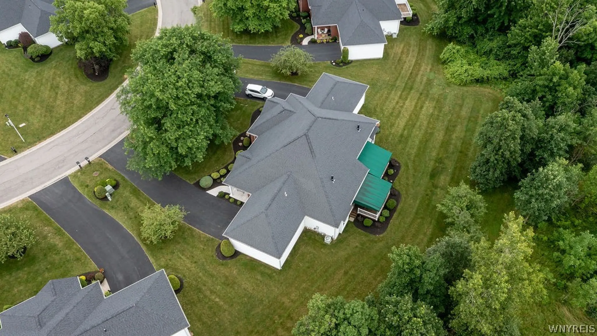 Property at 4877 Waterford Place, Lockport Town, NY 14094 14