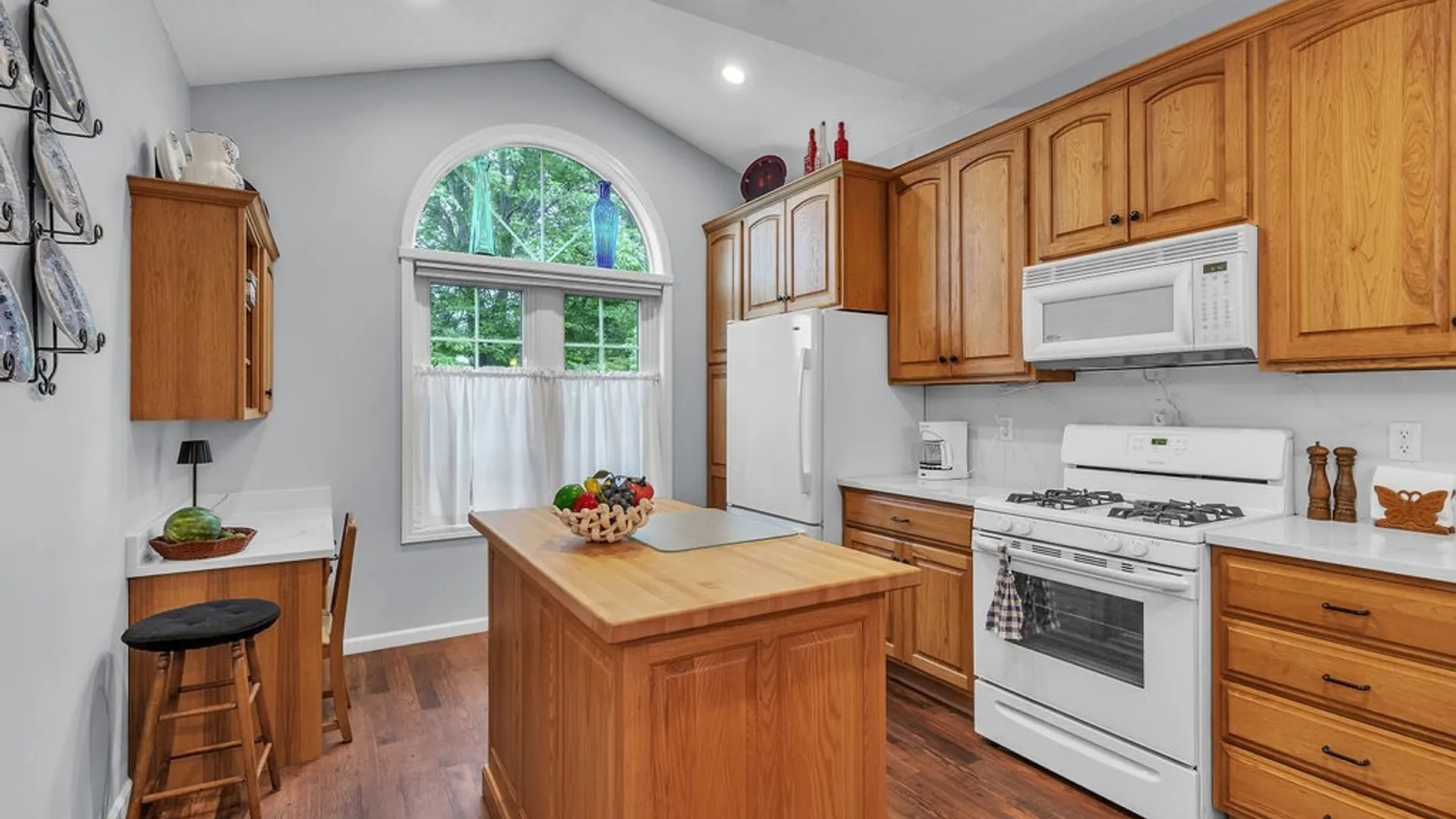 Property at 4877 Waterford Place, Lockport Town, NY 14094 18