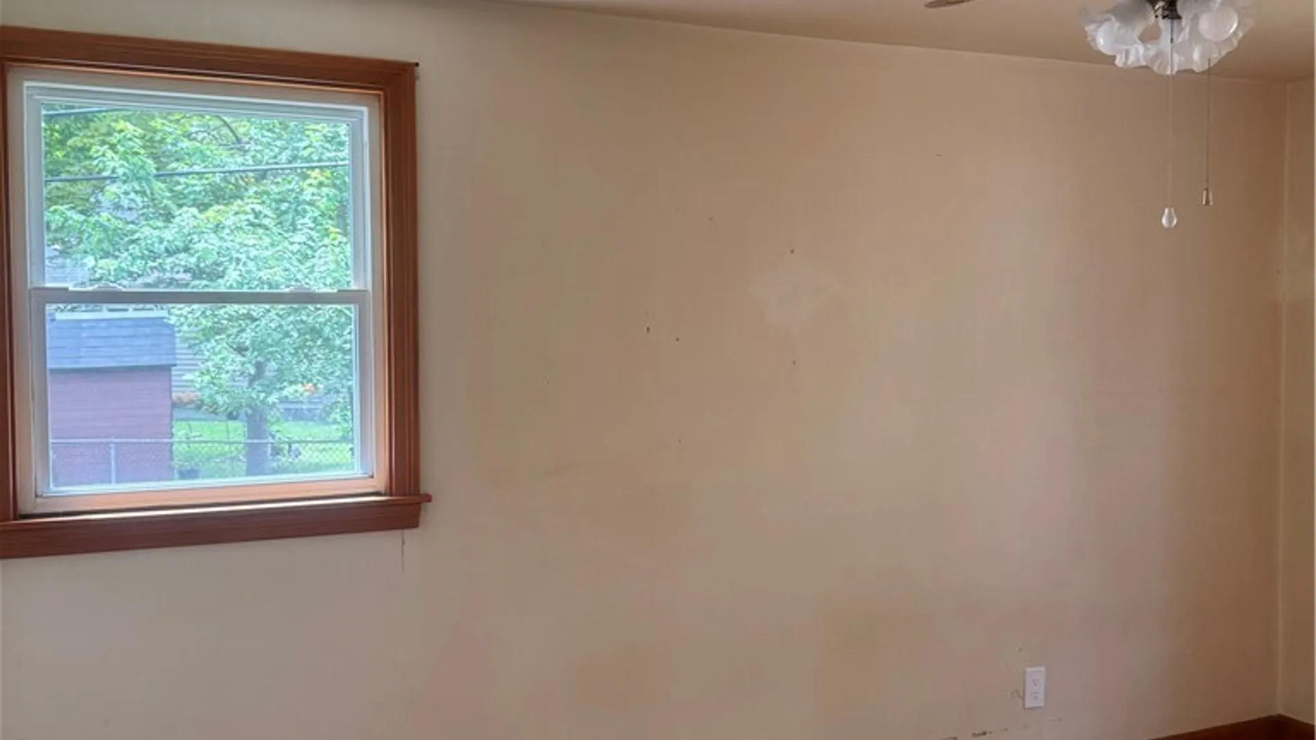 Property at 212 Rogers Avenue, Tonawanda, NY 14150 4