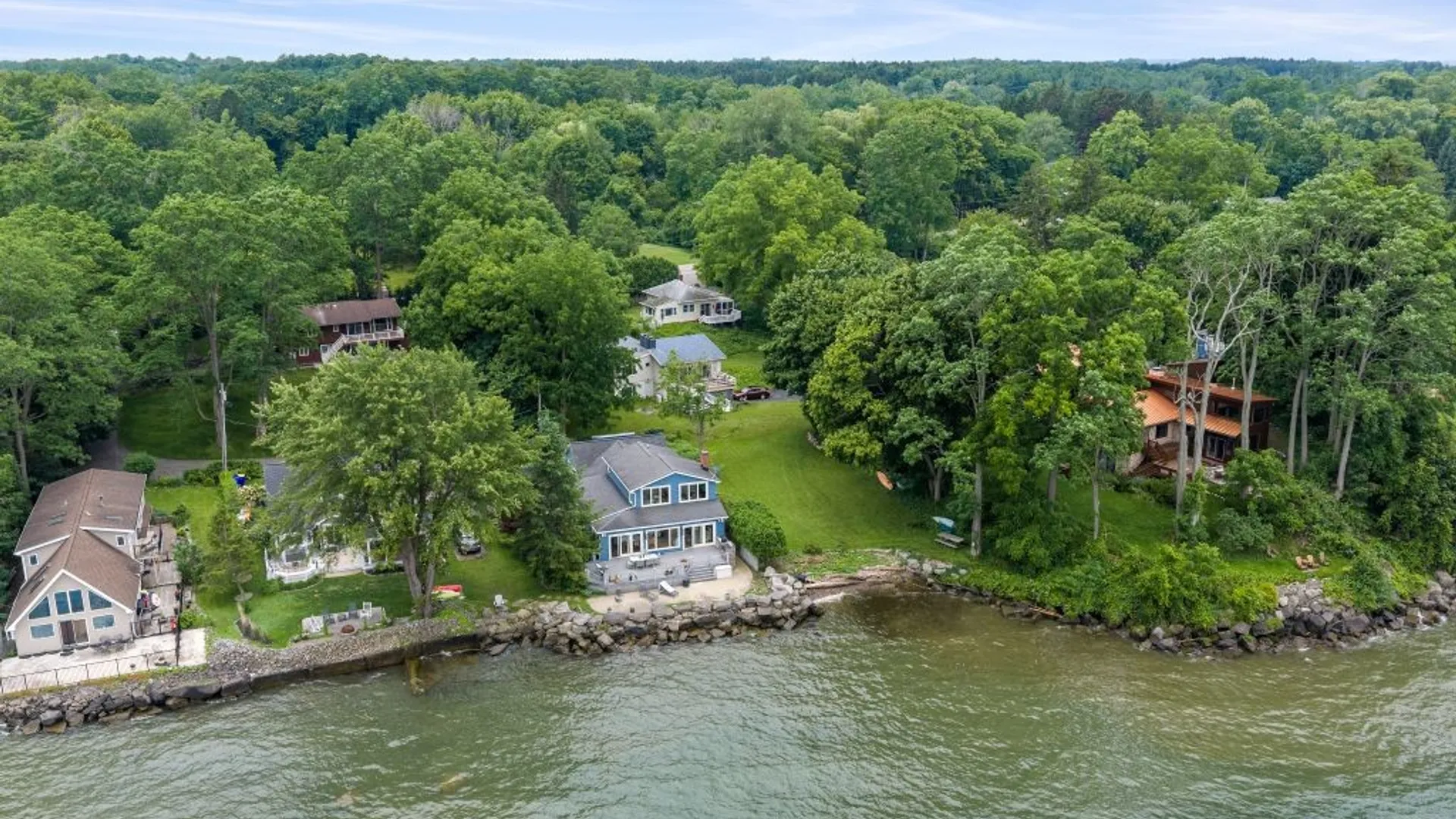 Property at 1070 Lake Road, Webster, NY 14580 4