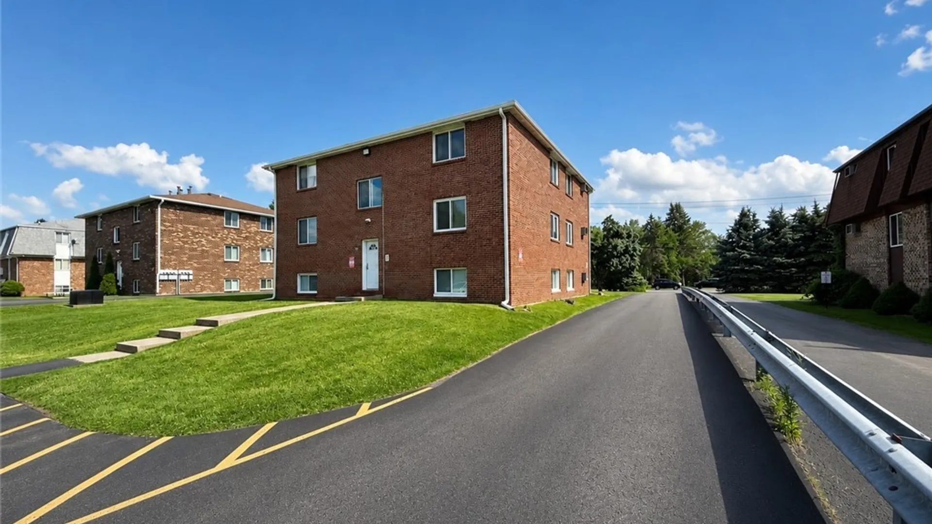 Property at 6293 Robinson Road, Lockport Town, NY 14094 5