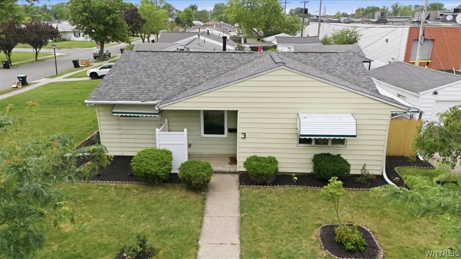 Property at 3 Winkler Drive, Tonawanda, NY 14150 2