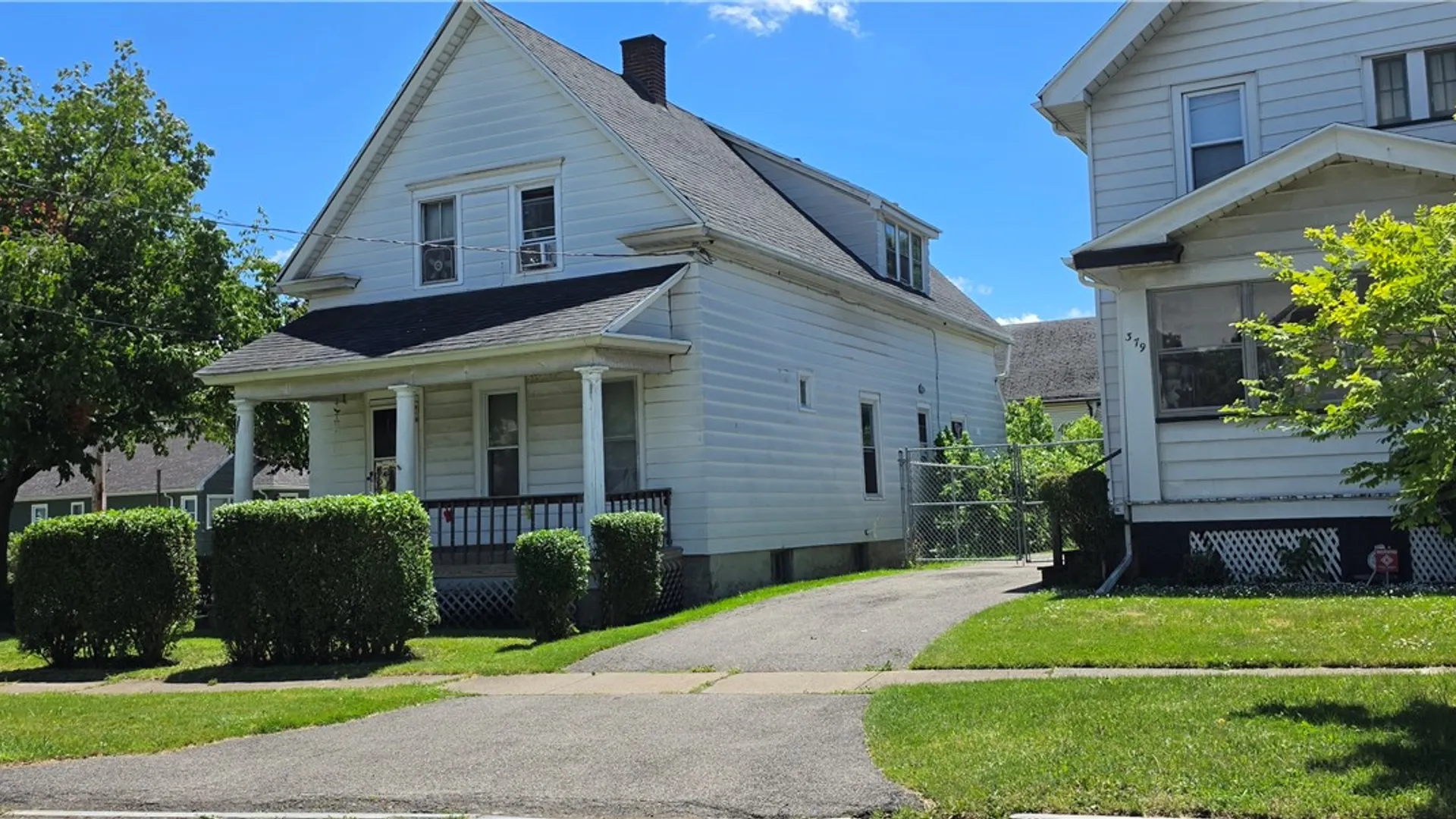 Property at 385 Fernwood Avenue, Rochester, NY 14609 2