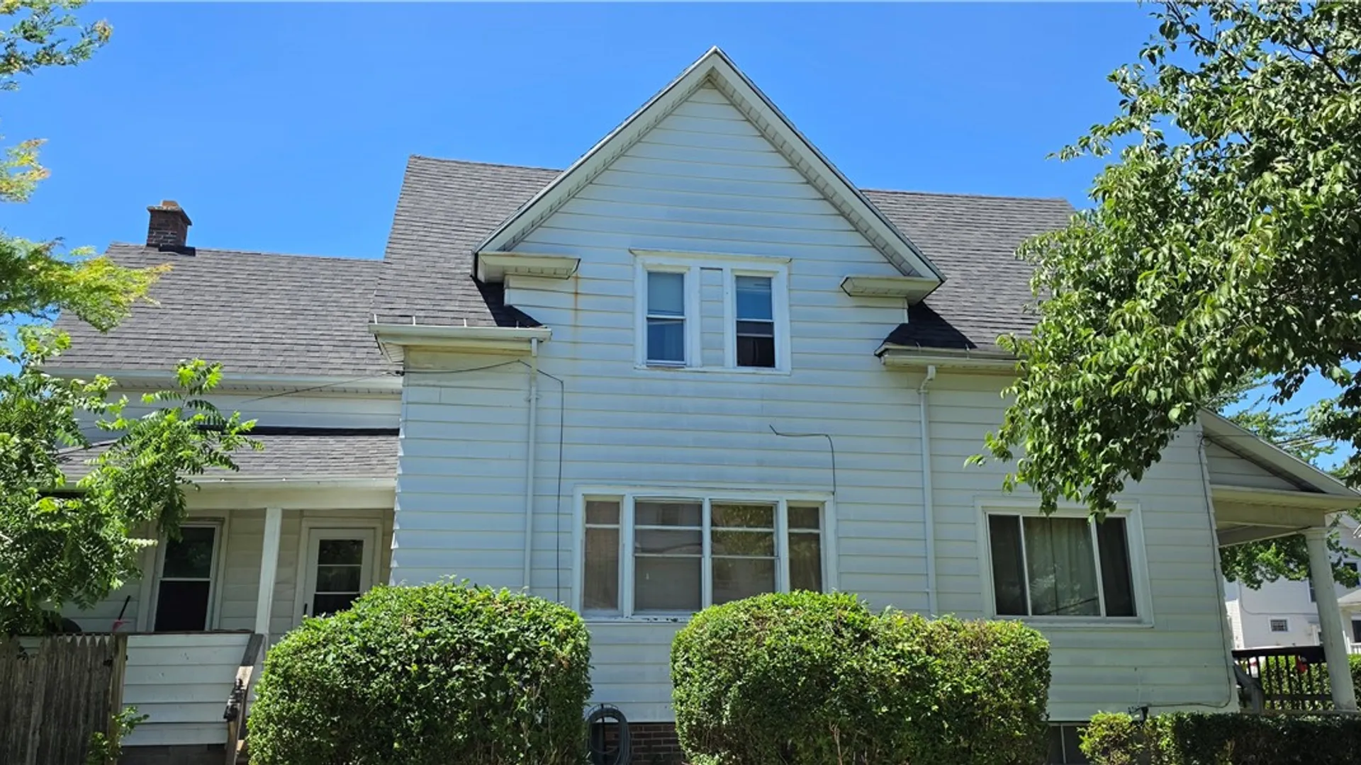 Property at 385 Fernwood Avenue, Rochester, NY 14609 5