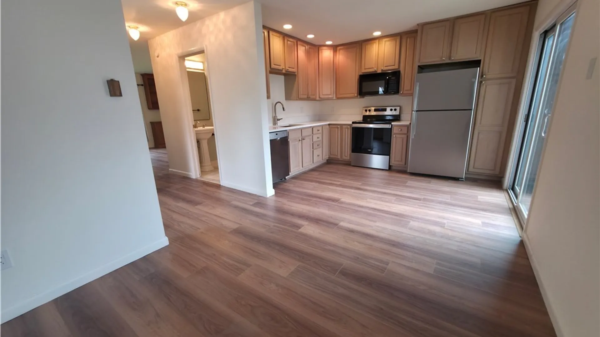 Property at 501 Natick Circle, Camillus, NY 13031 5